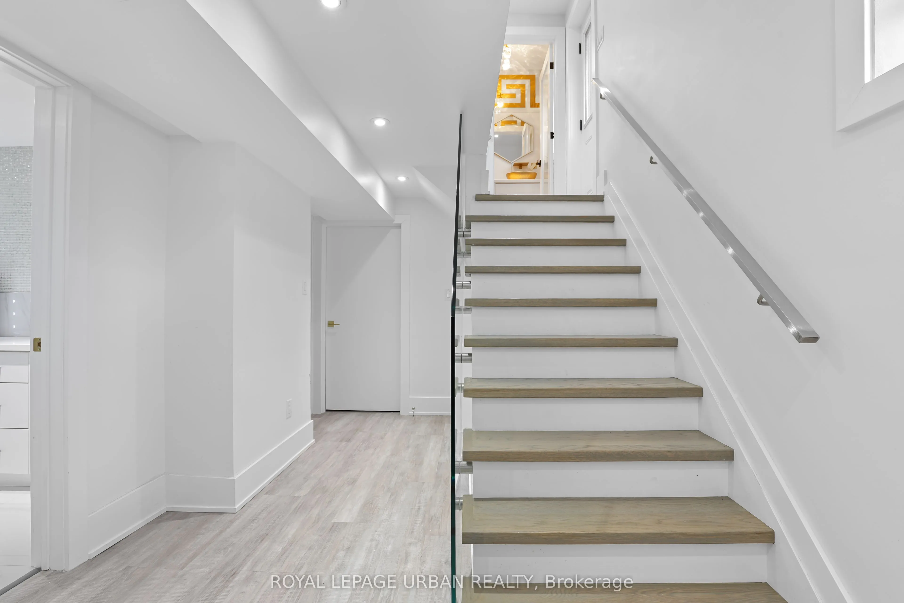 182 Parkview Hill Crescent