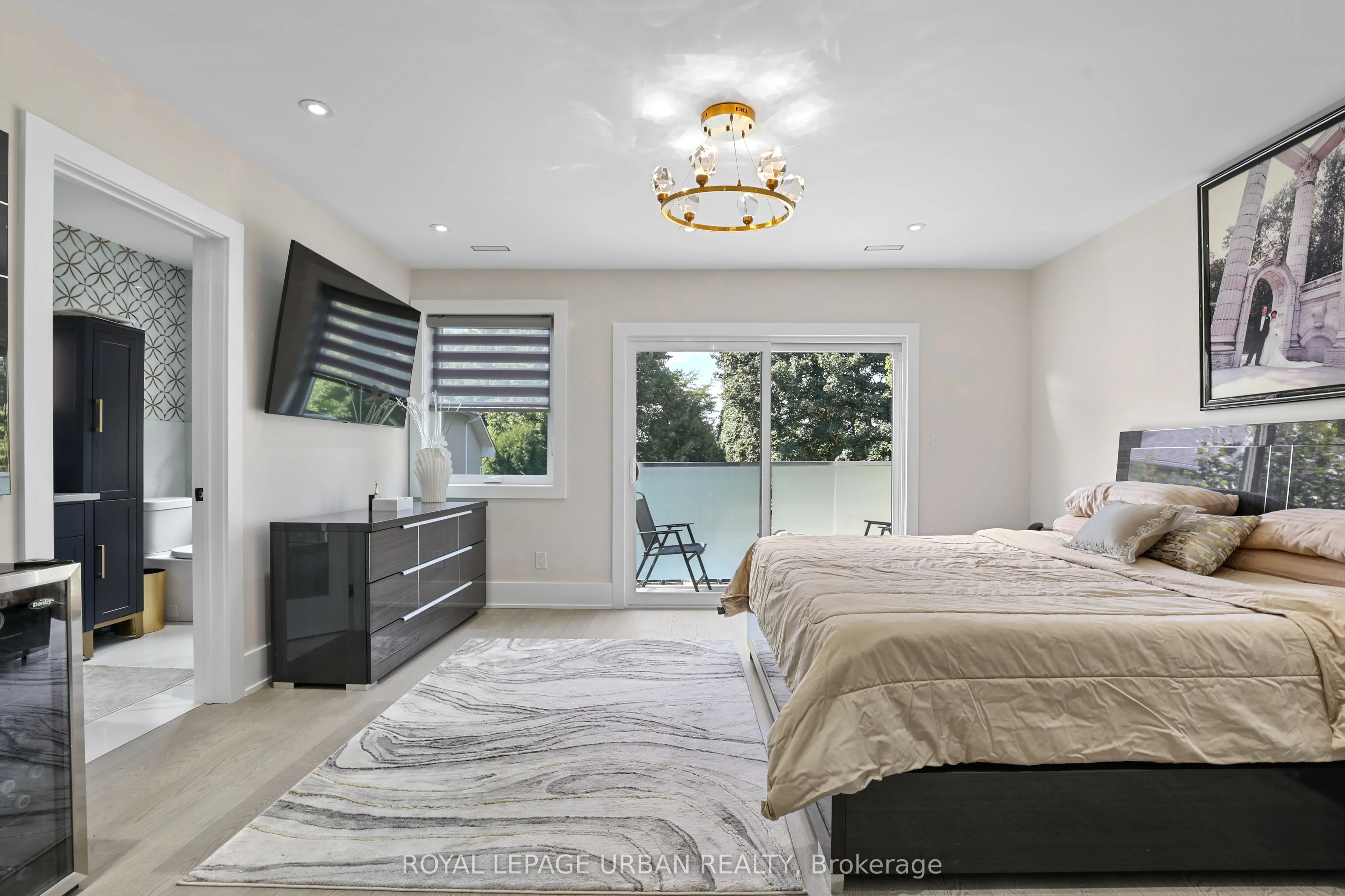 182 Parkview Hill Crescent