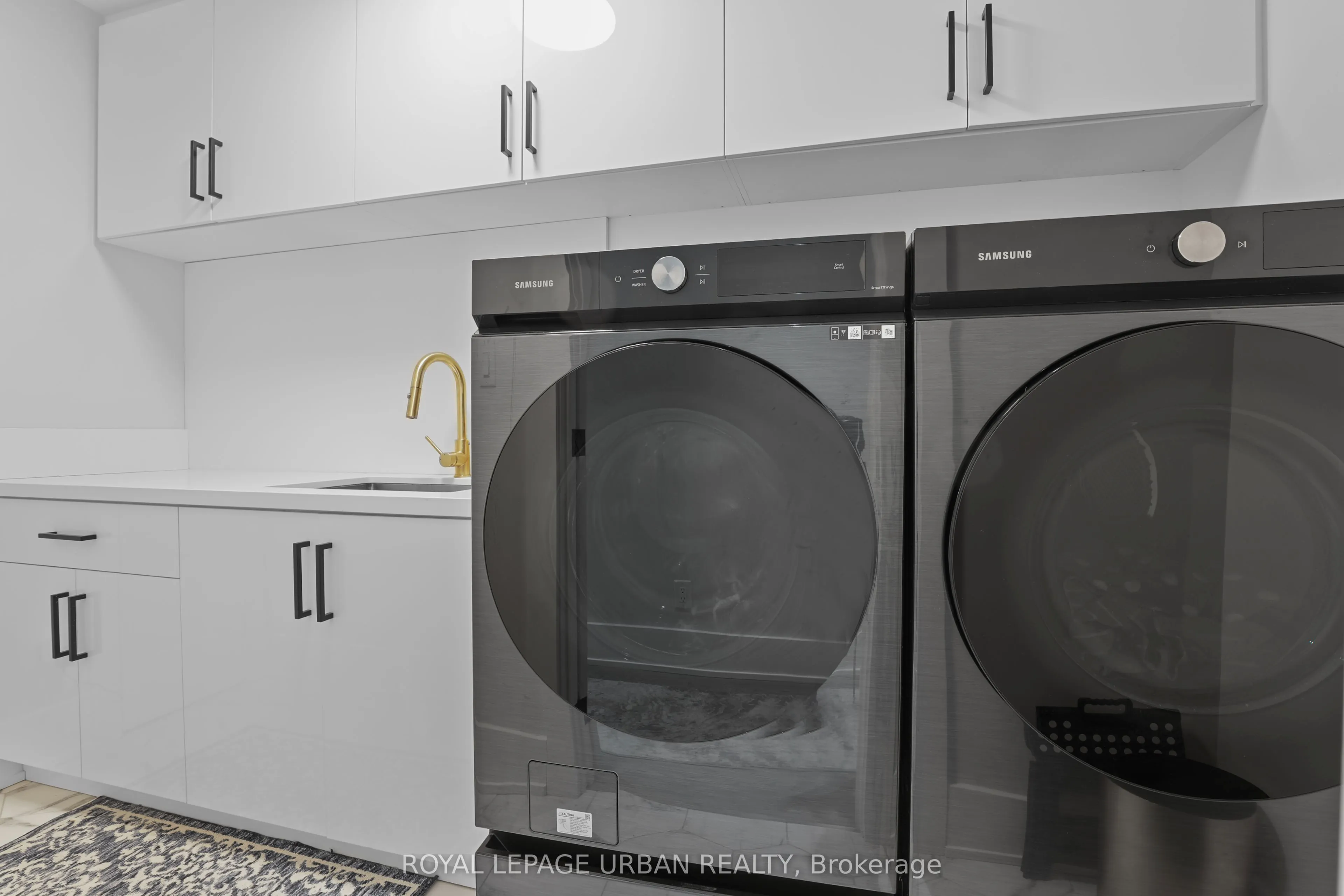 182 Parkview Hill Crescent