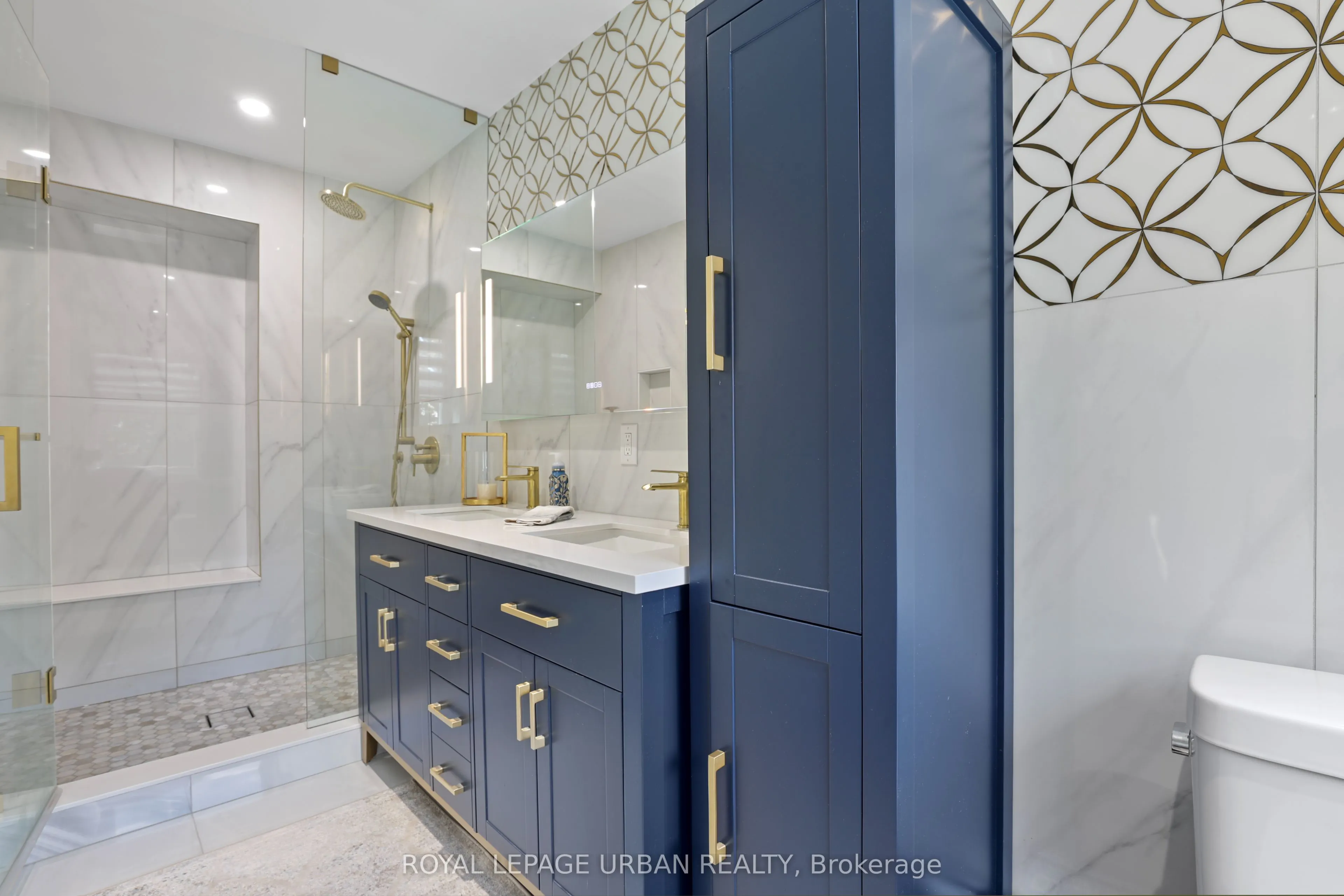 182 Parkview Hill Crescent