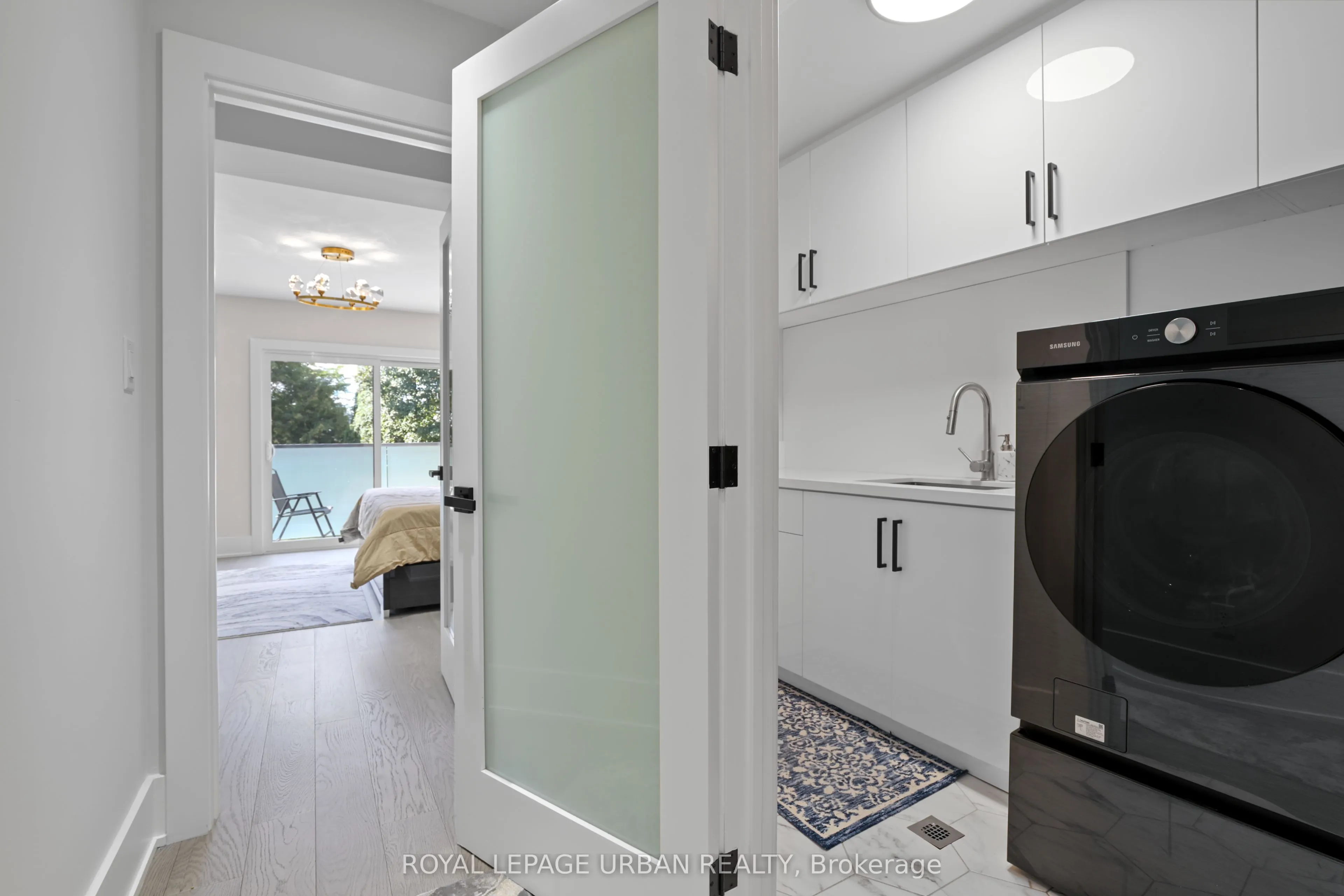 182 Parkview Hill Crescent