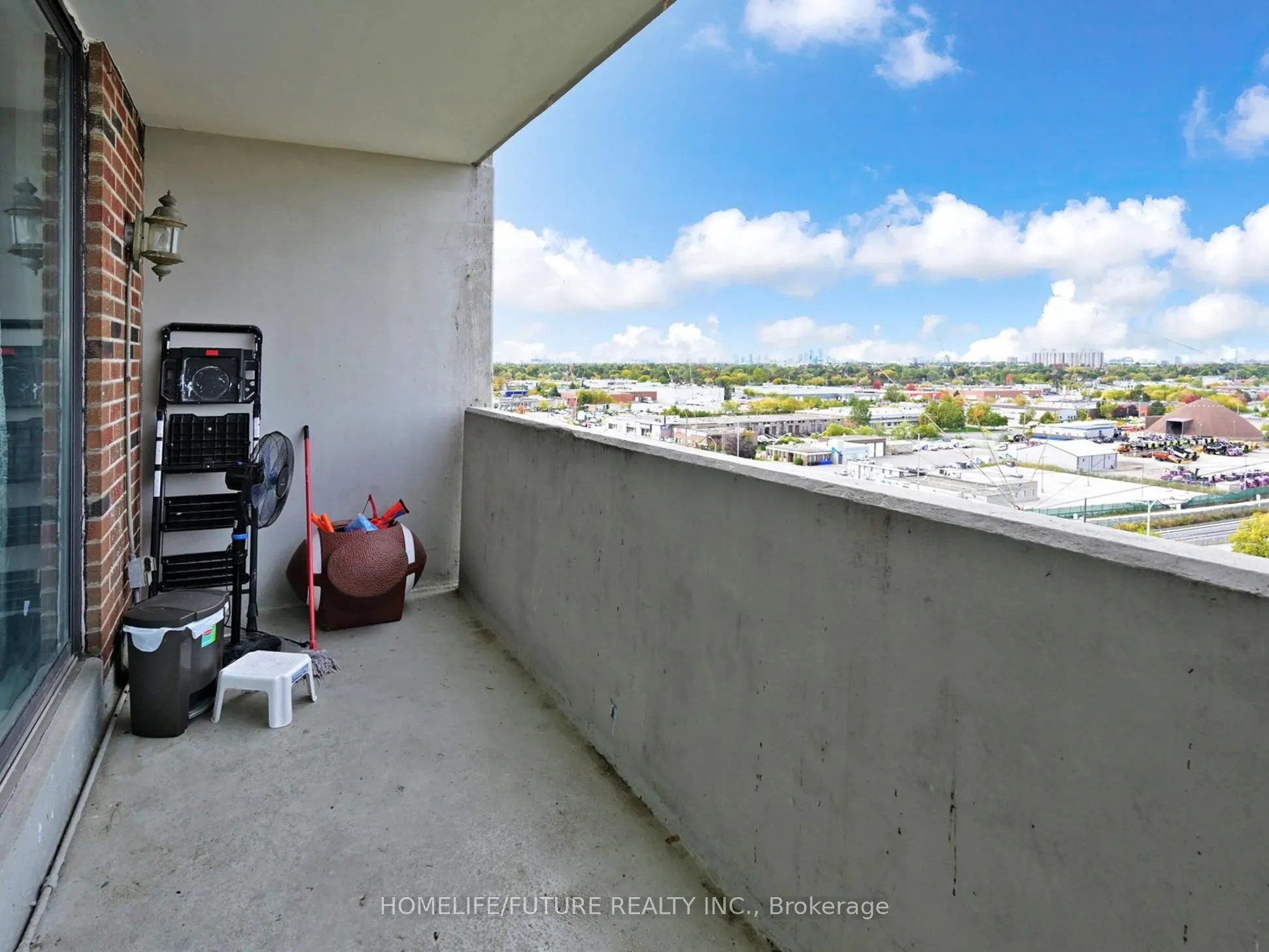 301 Prudential Drive, #1212