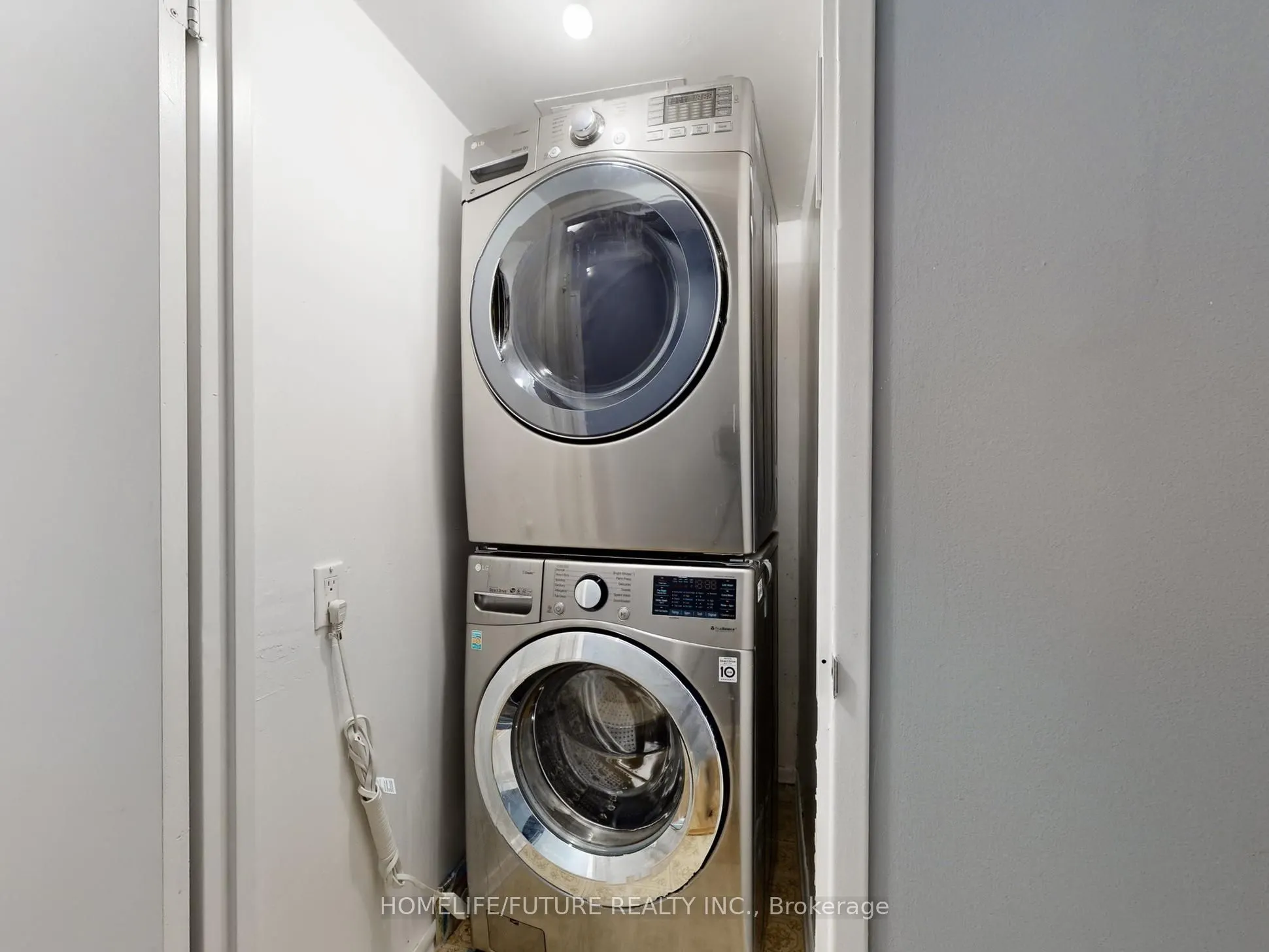 301 Prudential Drive, #1212