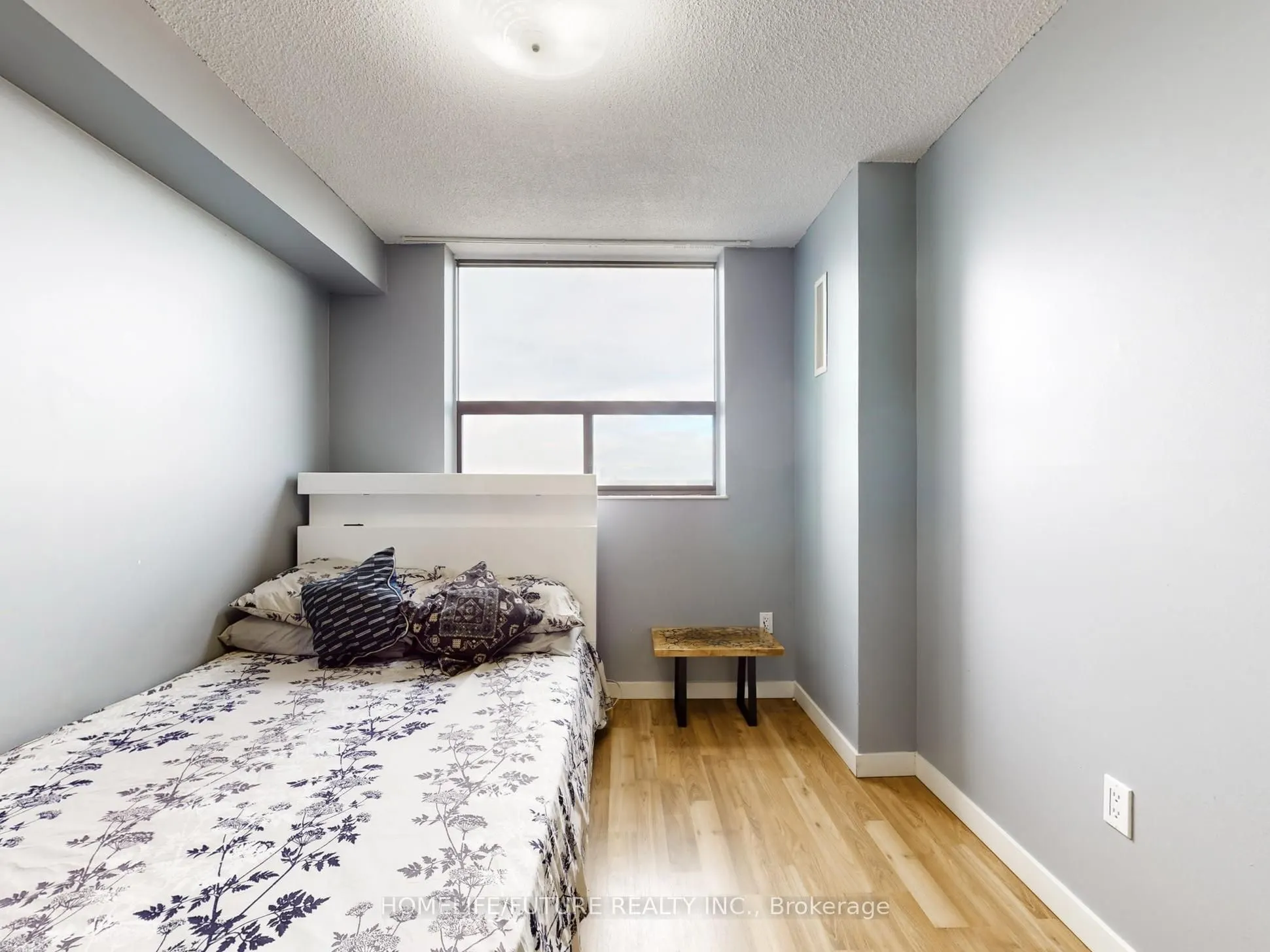 301 Prudential Drive, #1212