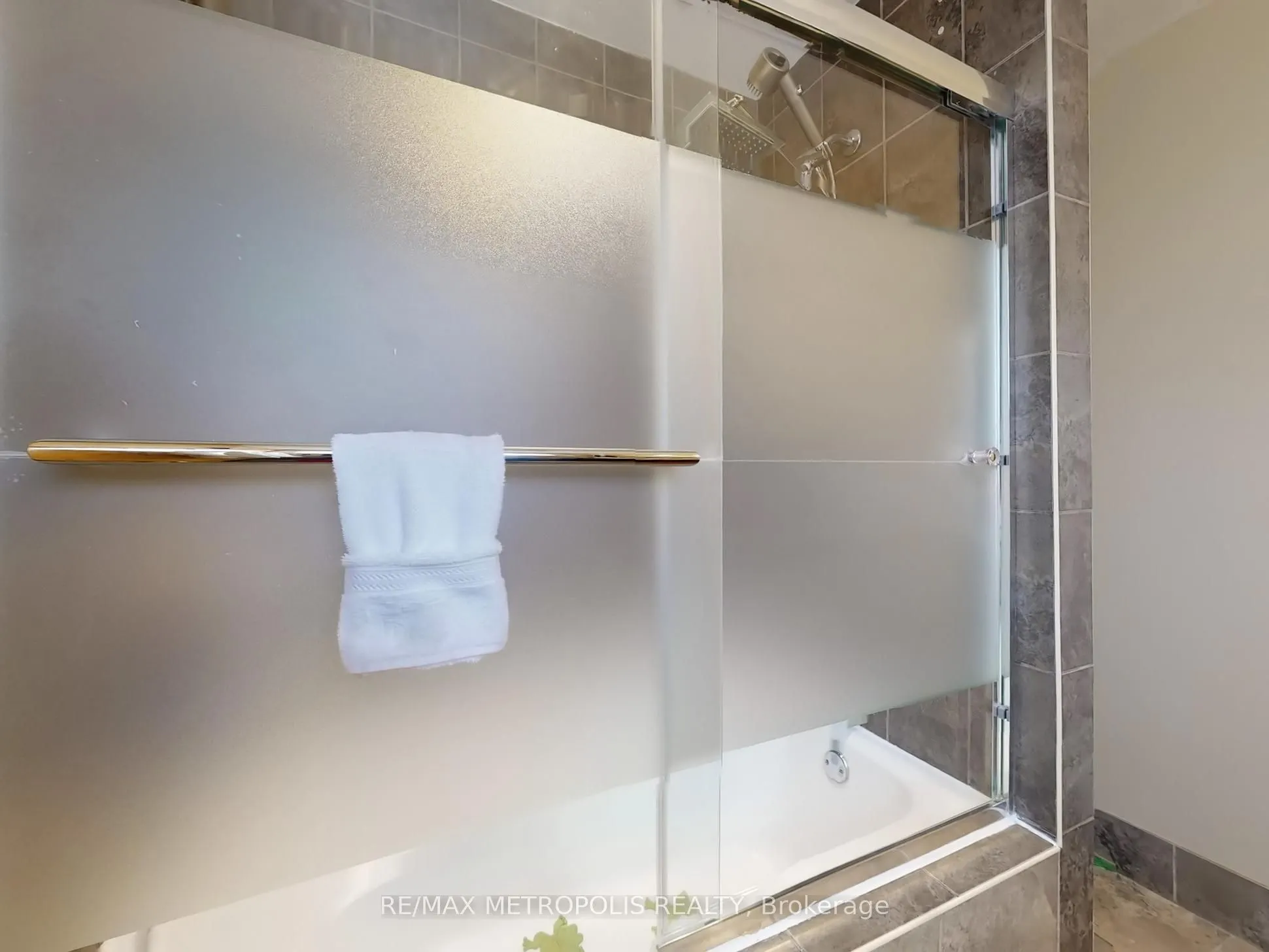 44 Willows Lane, #4040