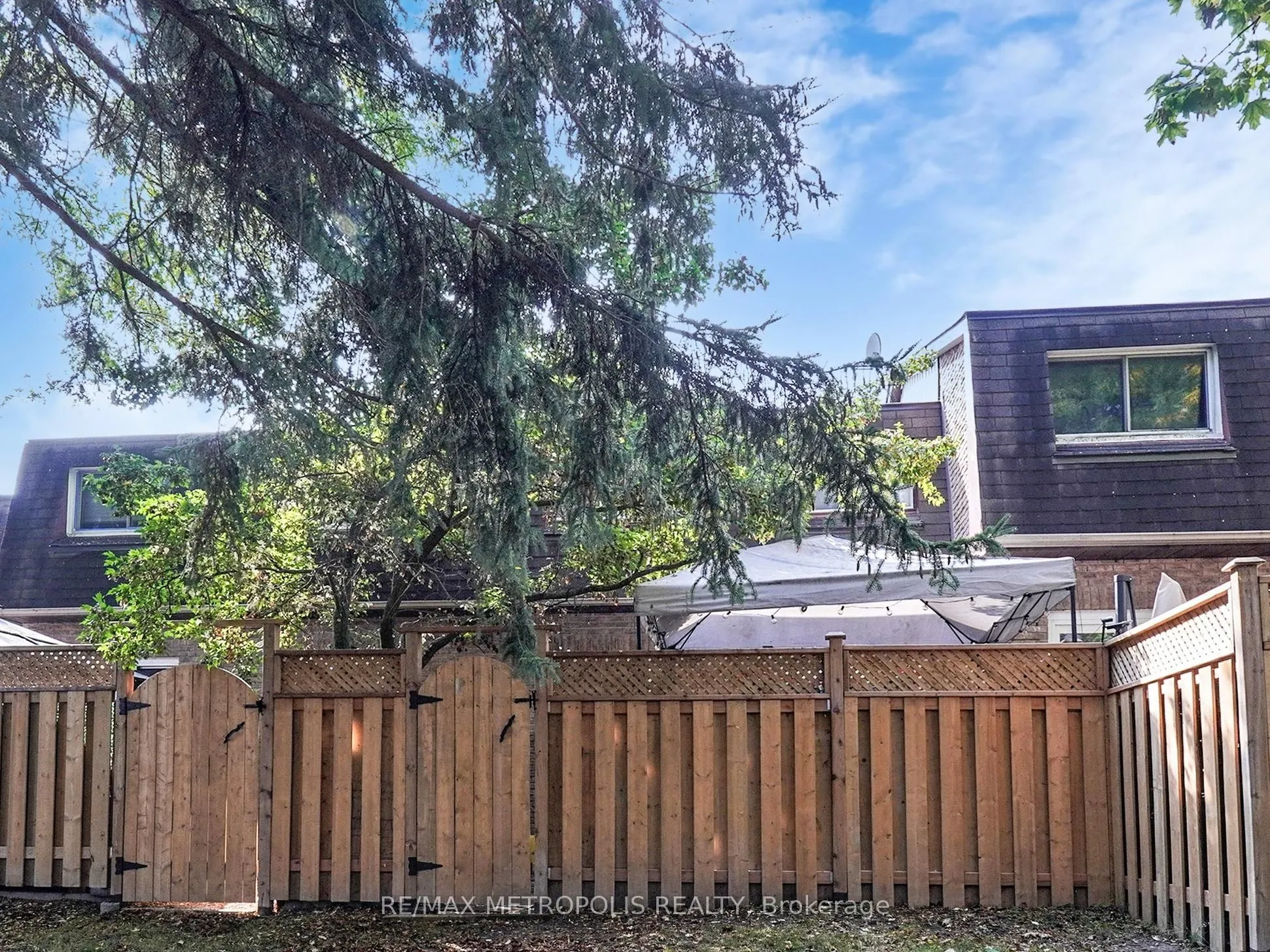 44 Willows Lane, #4040