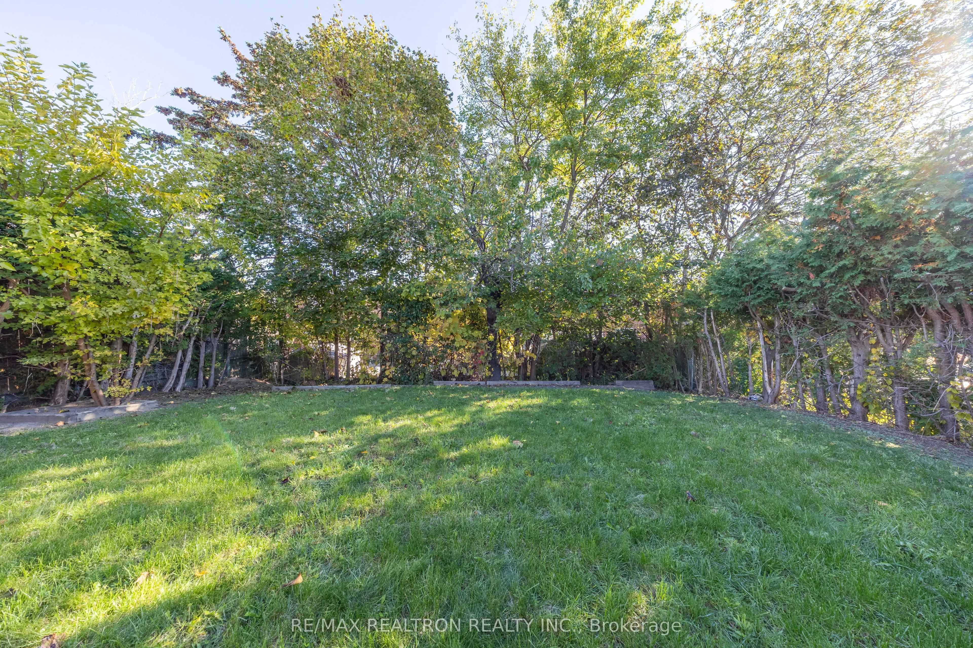 105 White Heather Boulevard, #Main