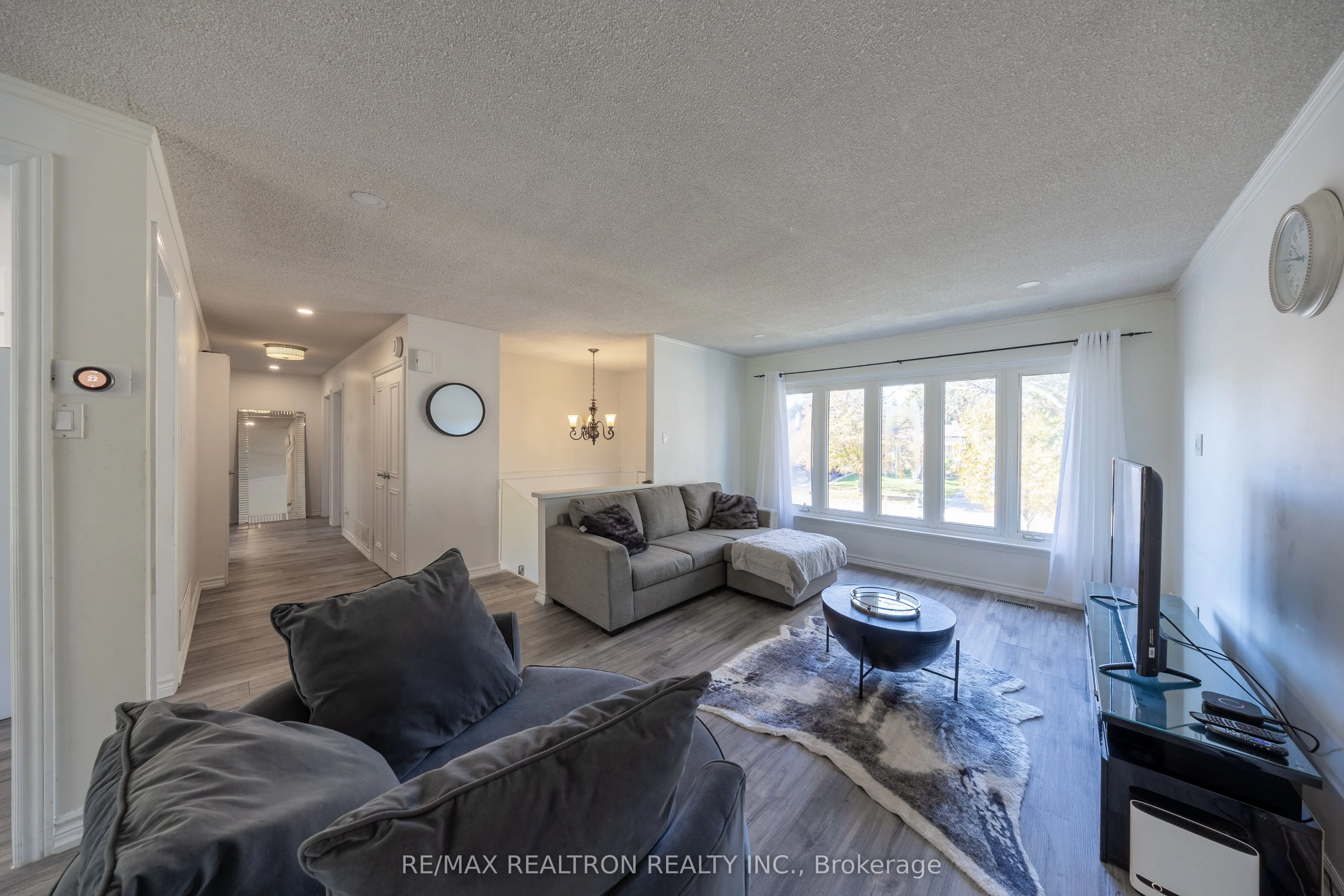 105 White Heather Boulevard, #Main