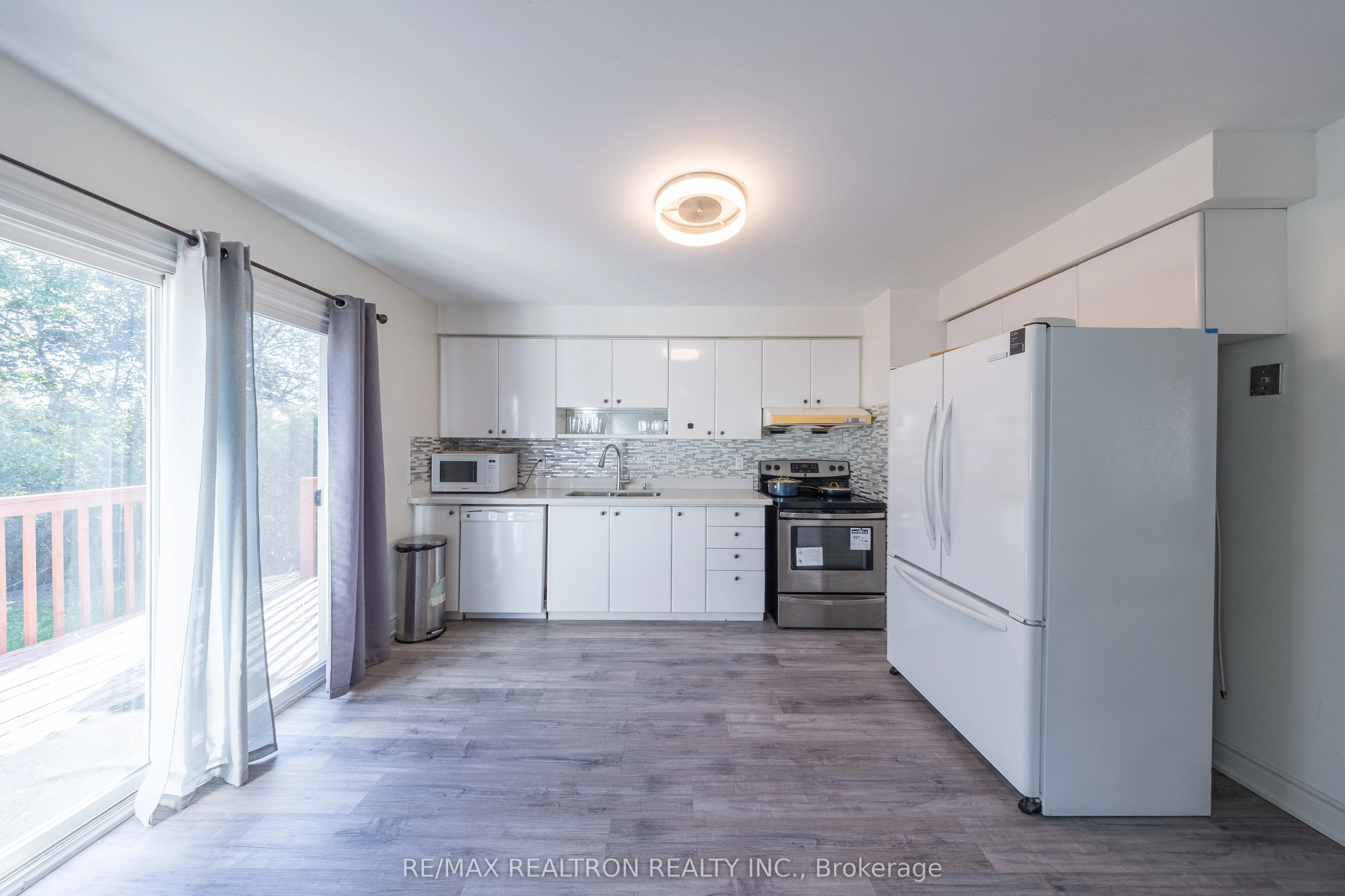 105 White Heather Boulevard, #Main