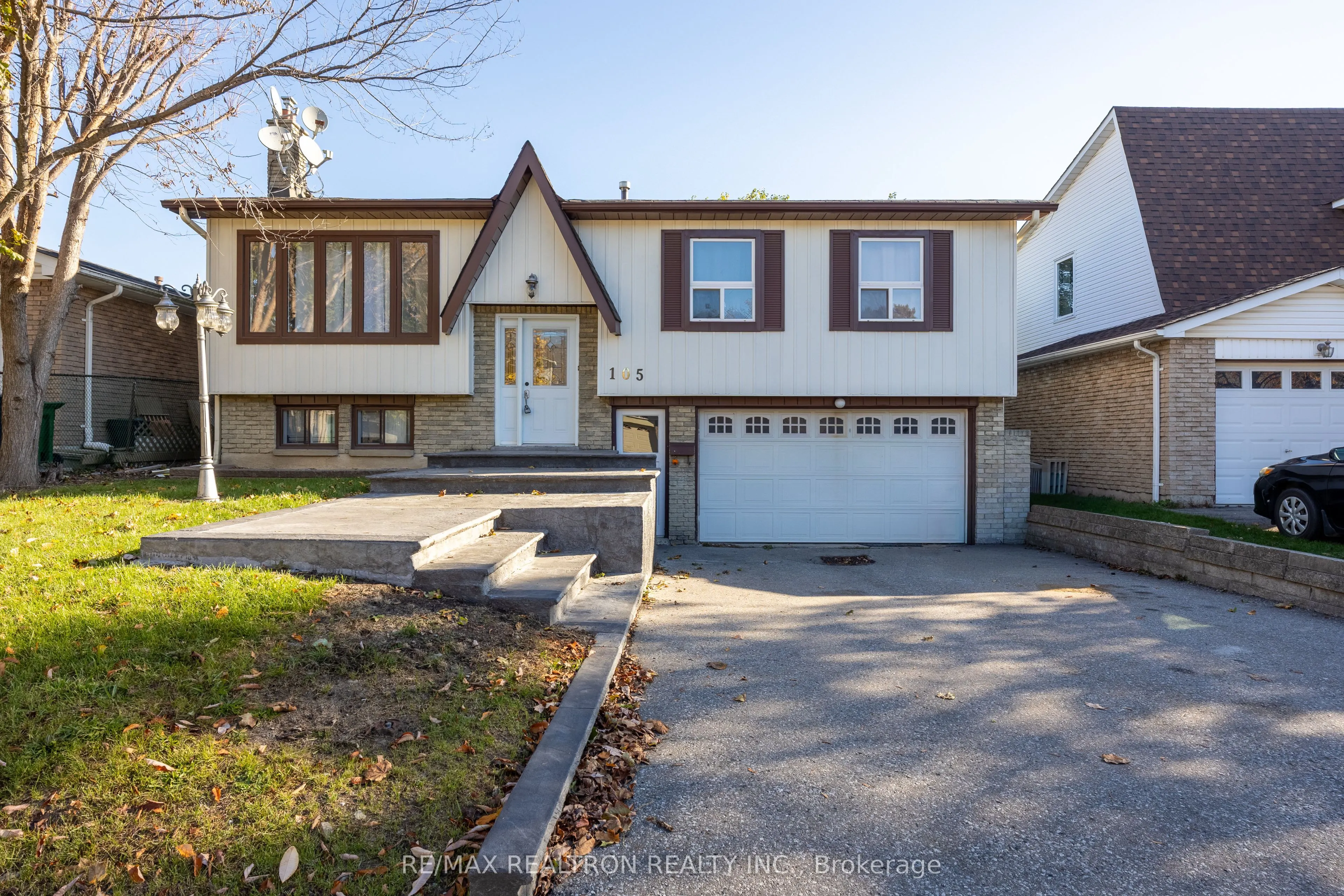 105 White Heather Boulevard, #Main