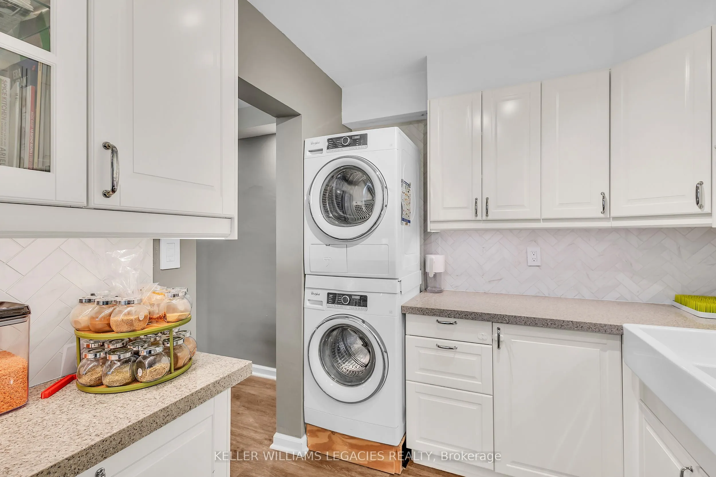 1 Massey Square, #2001