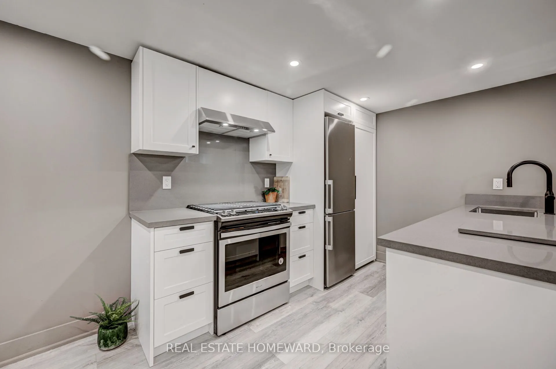 40 Dewhurst Boulevard, #B