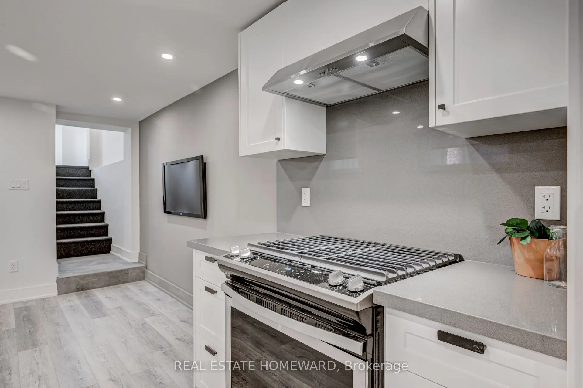 40 Dewhurst Boulevard, #B