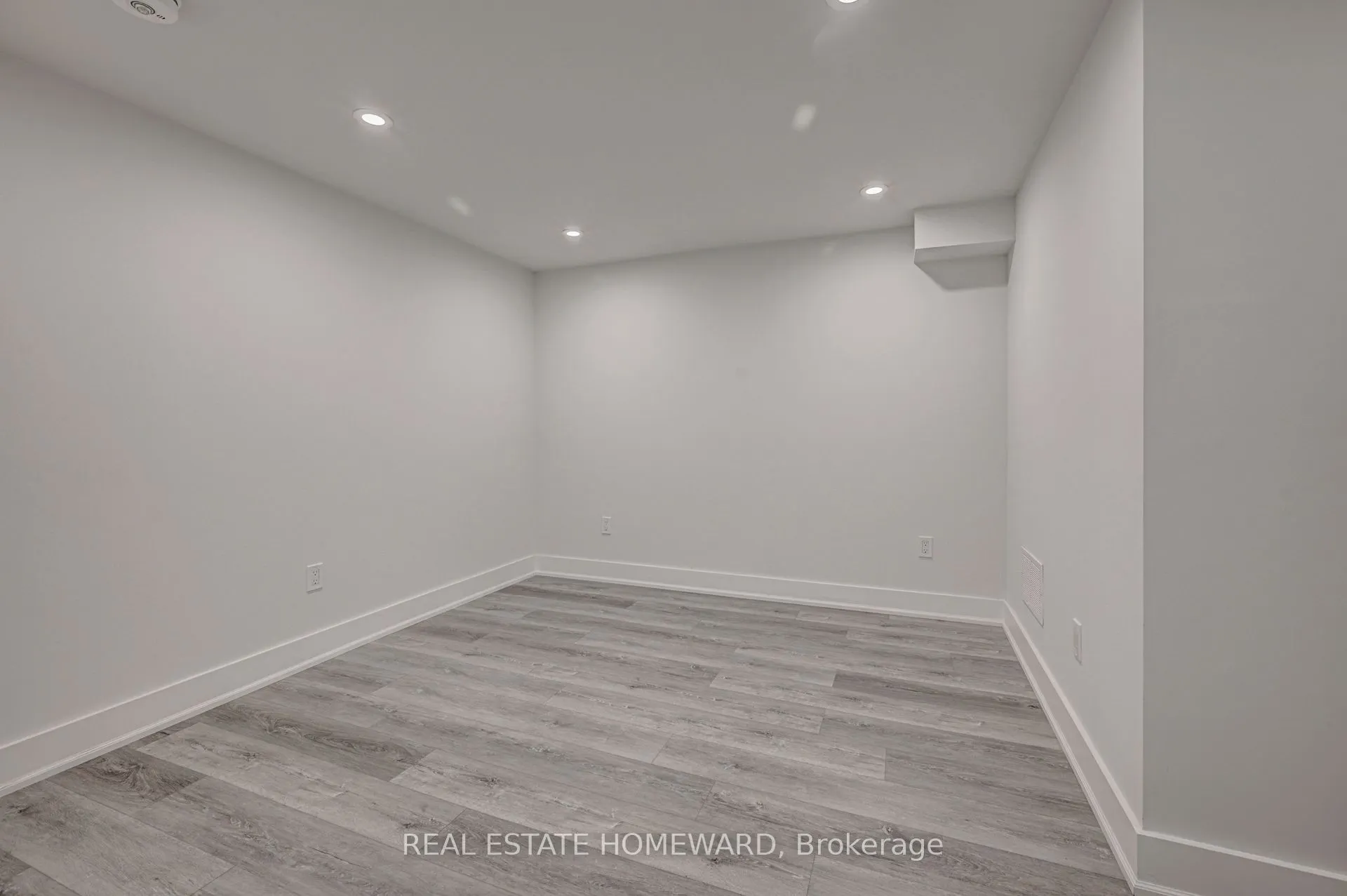 40 Dewhurst Boulevard, #B