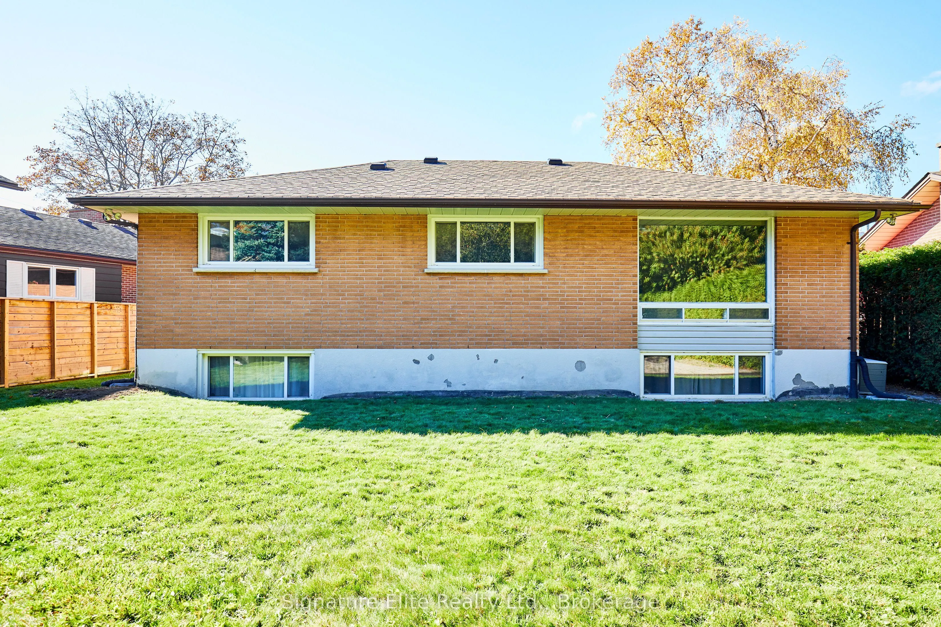 155 Laurel Court, #Main