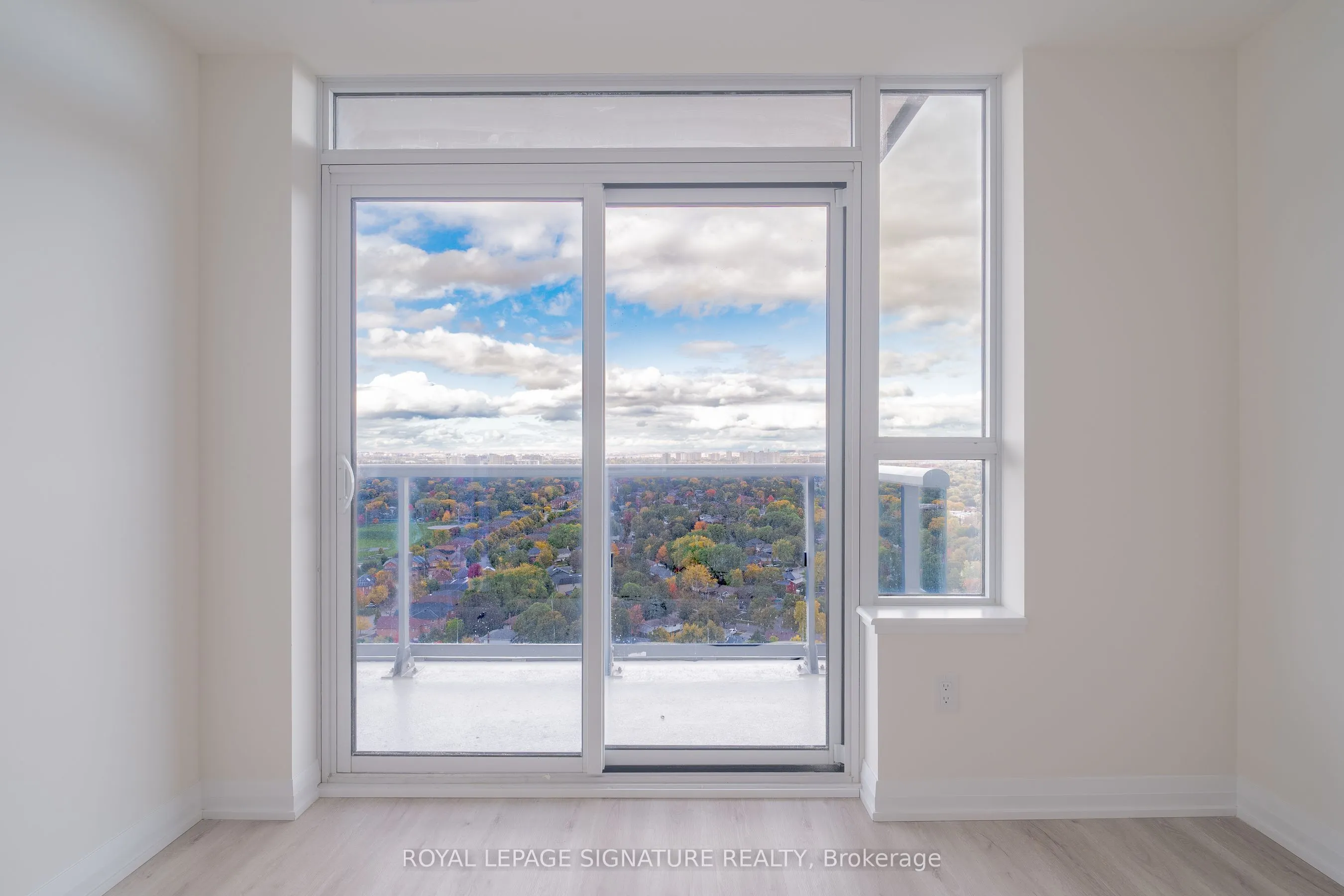 3260 Sheppard Avenue E, #2303