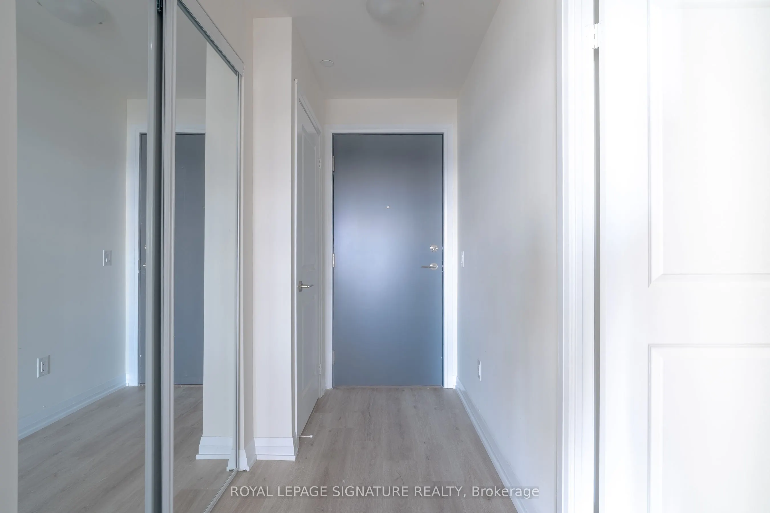 3260 Sheppard Avenue E, #2303