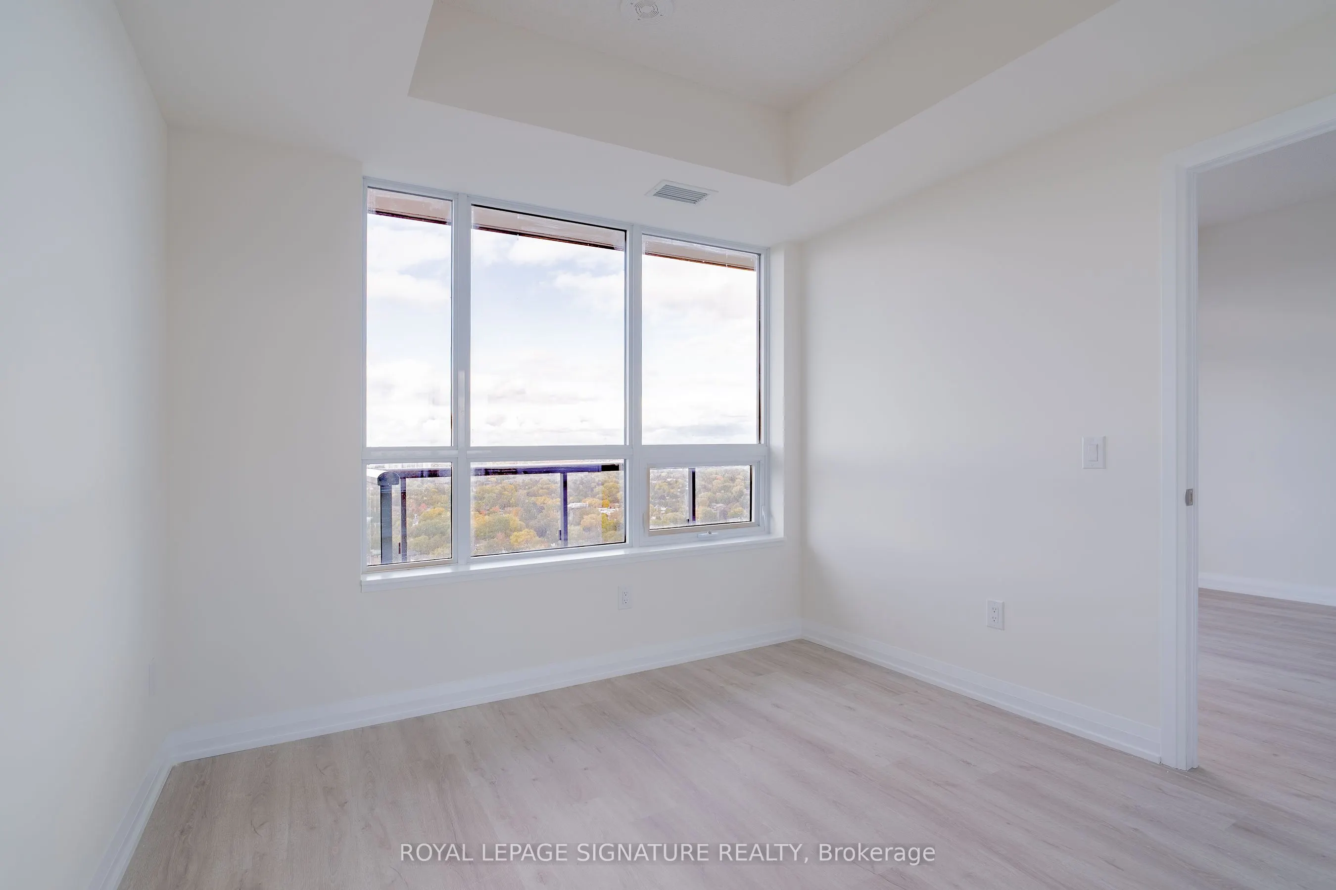3260 Sheppard Avenue E, #2303