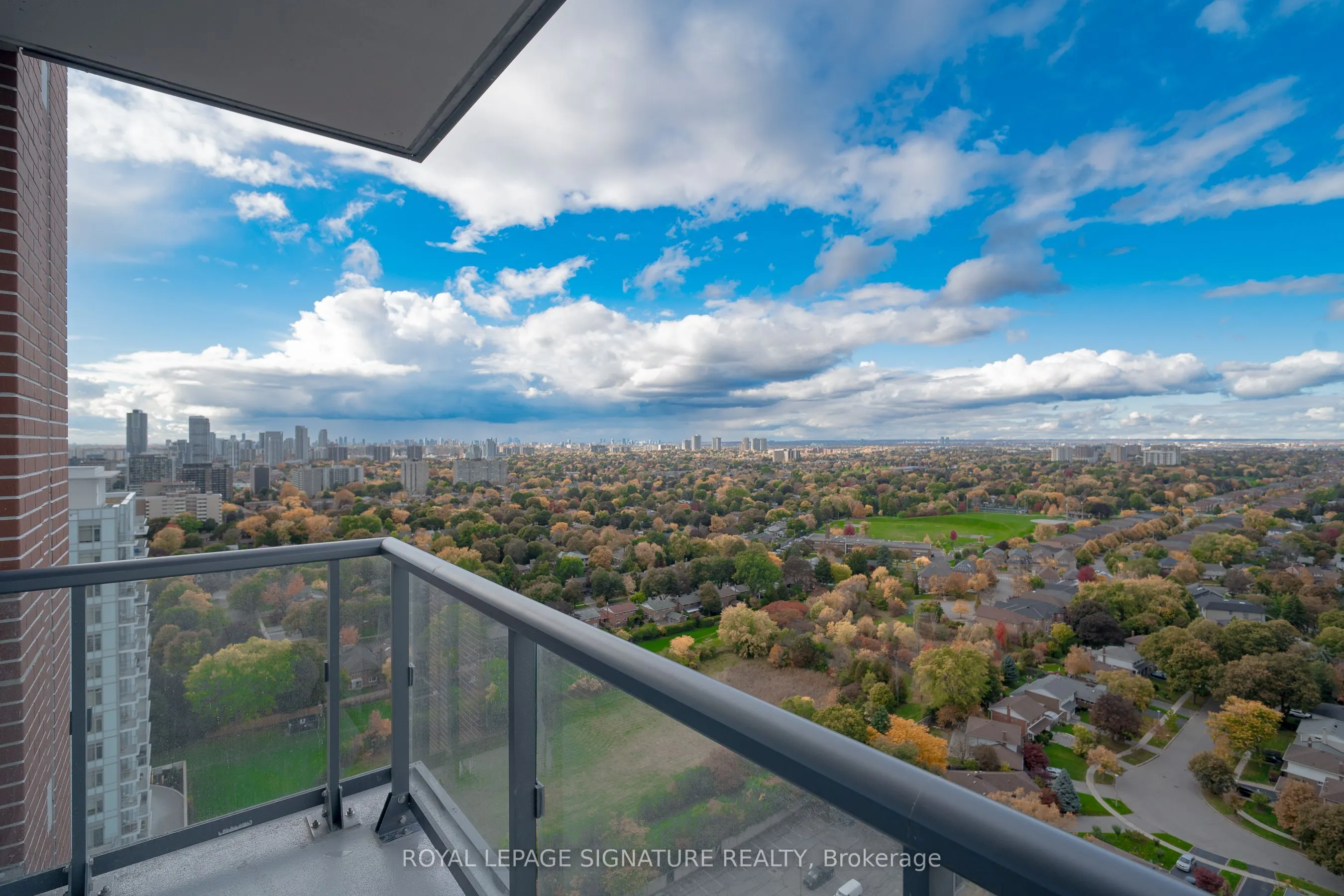 3260 Sheppard Avenue E, #2303