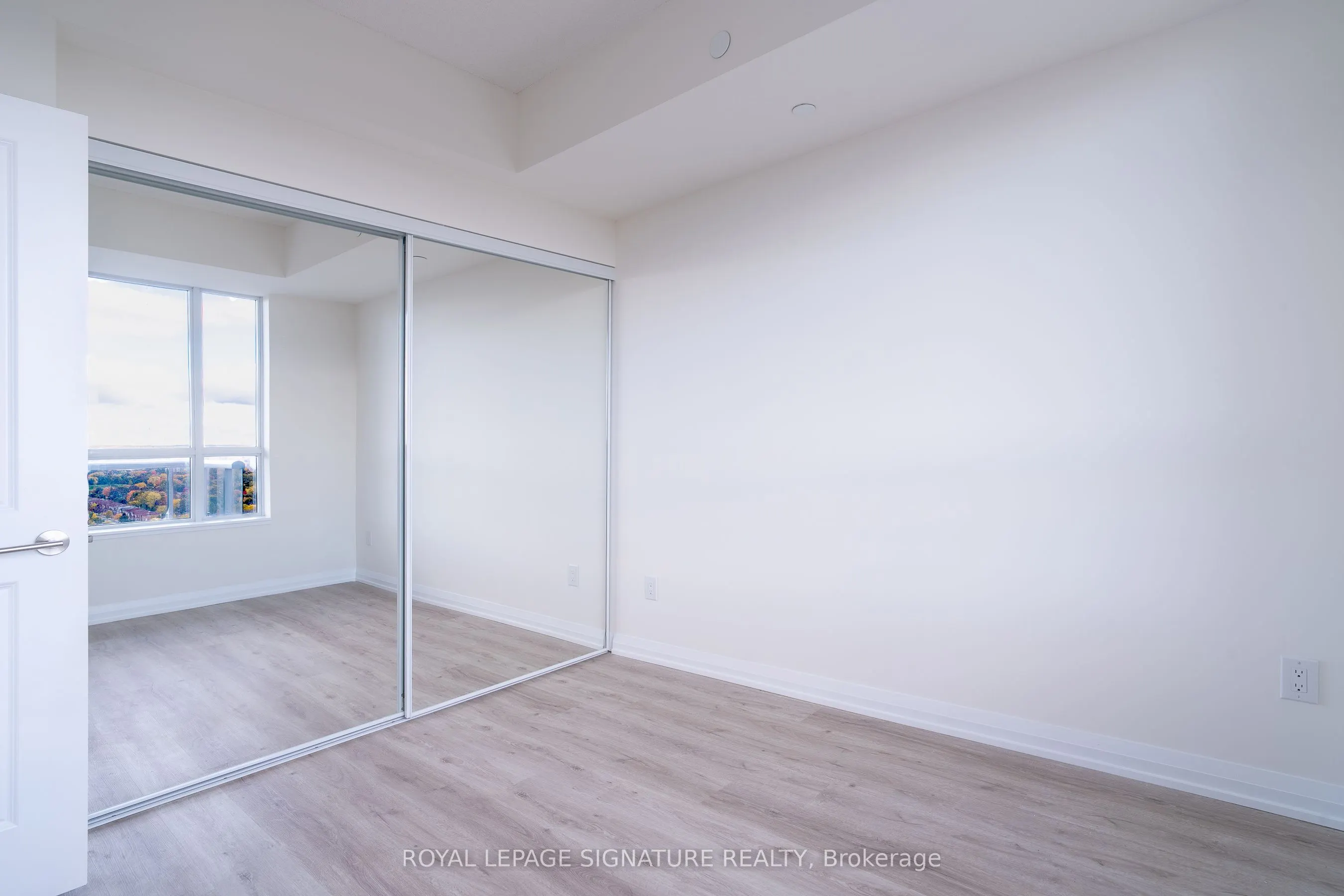 3260 Sheppard Avenue E, #2303