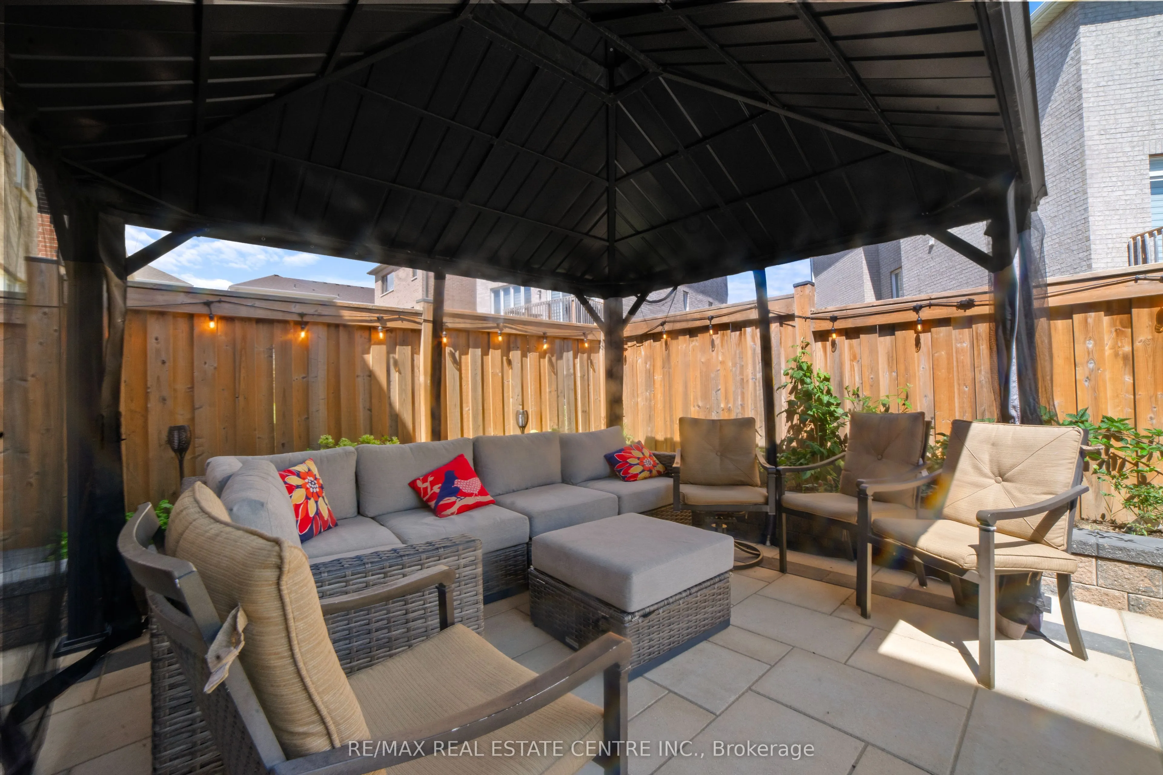 1106 Cactus Crescent