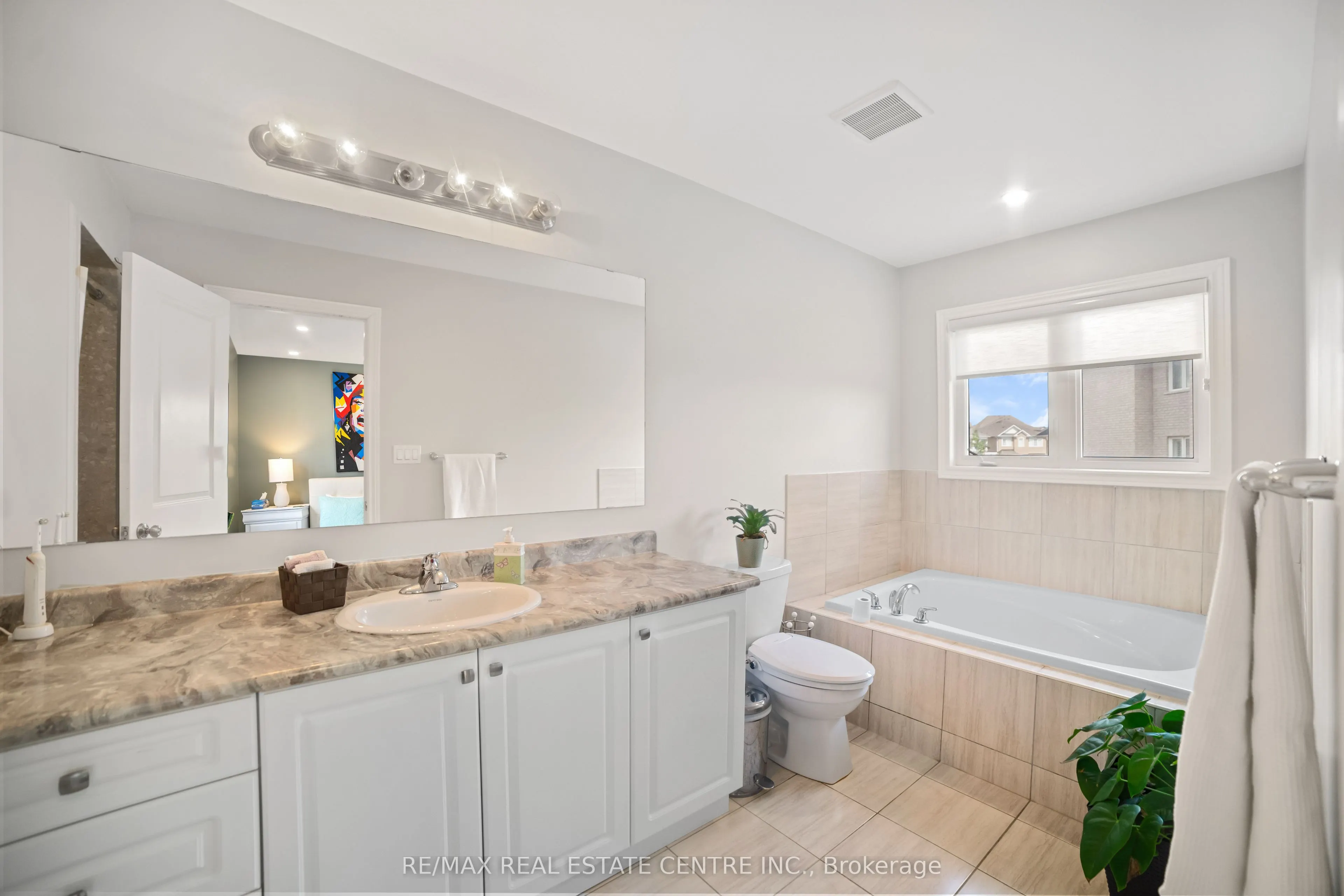 1106 Cactus Crescent