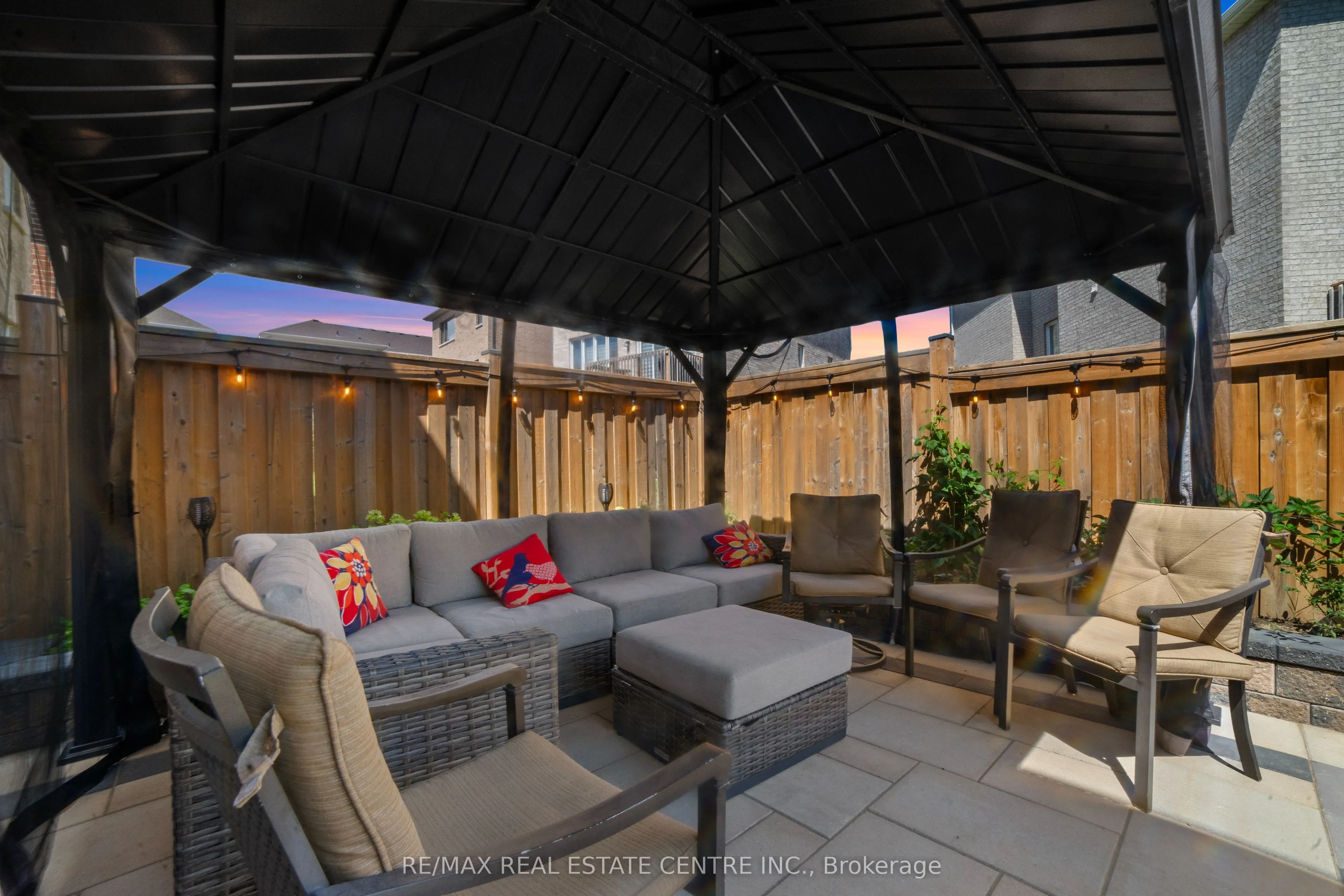 1106 Cactus Crescent