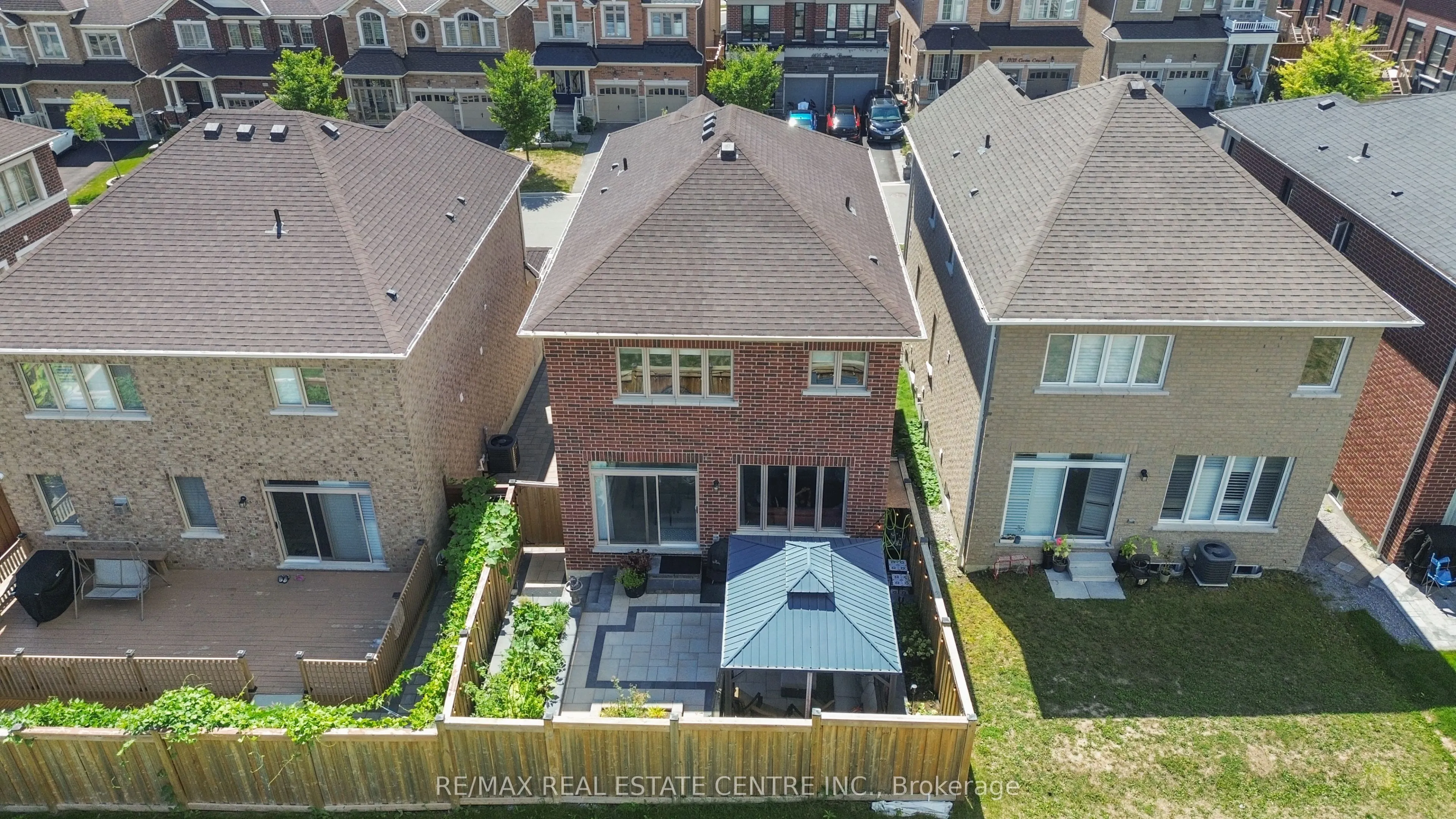 1106 Cactus Crescent