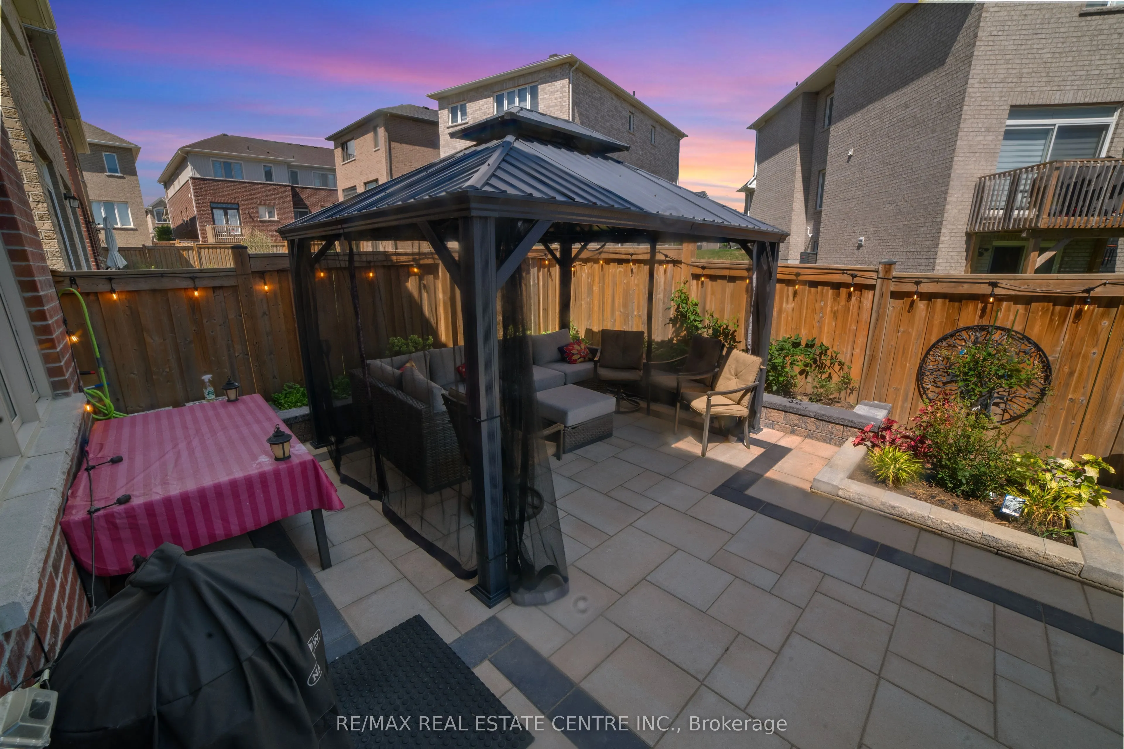 1106 Cactus Crescent