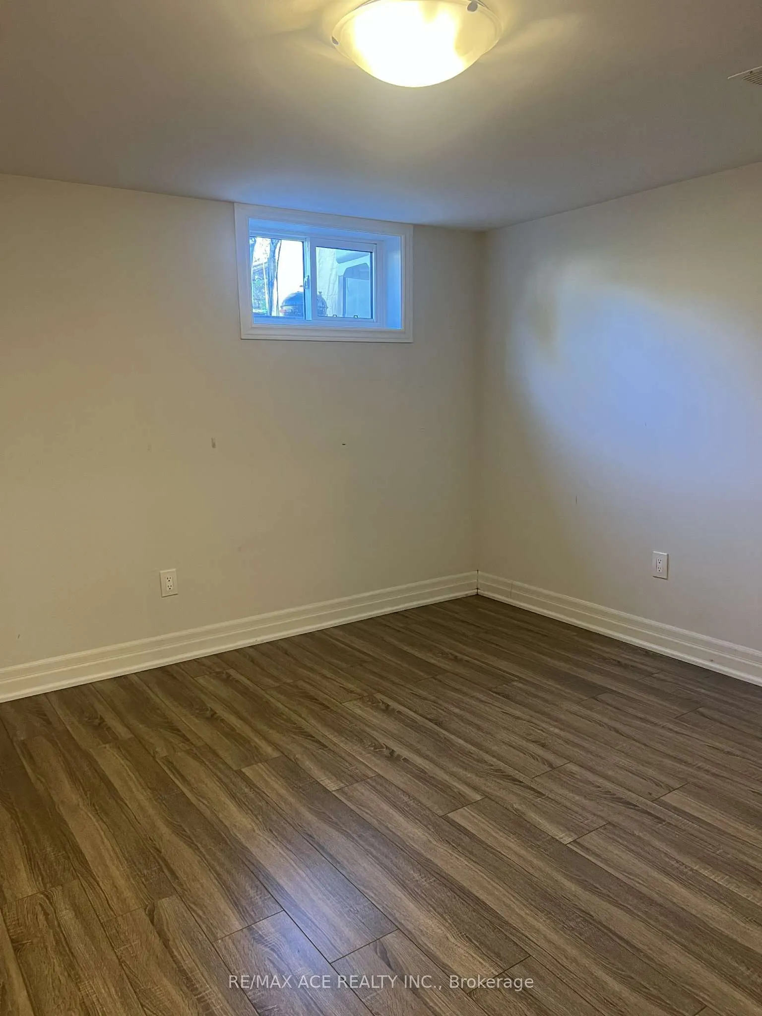 21 Ada Crescent, #Bsmt