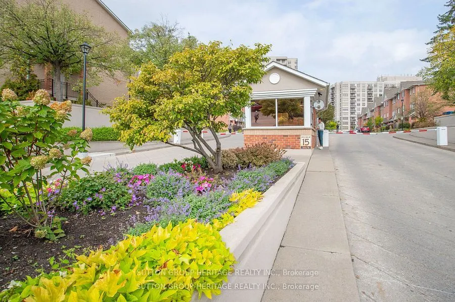 1000 The Esplanade N, #1415