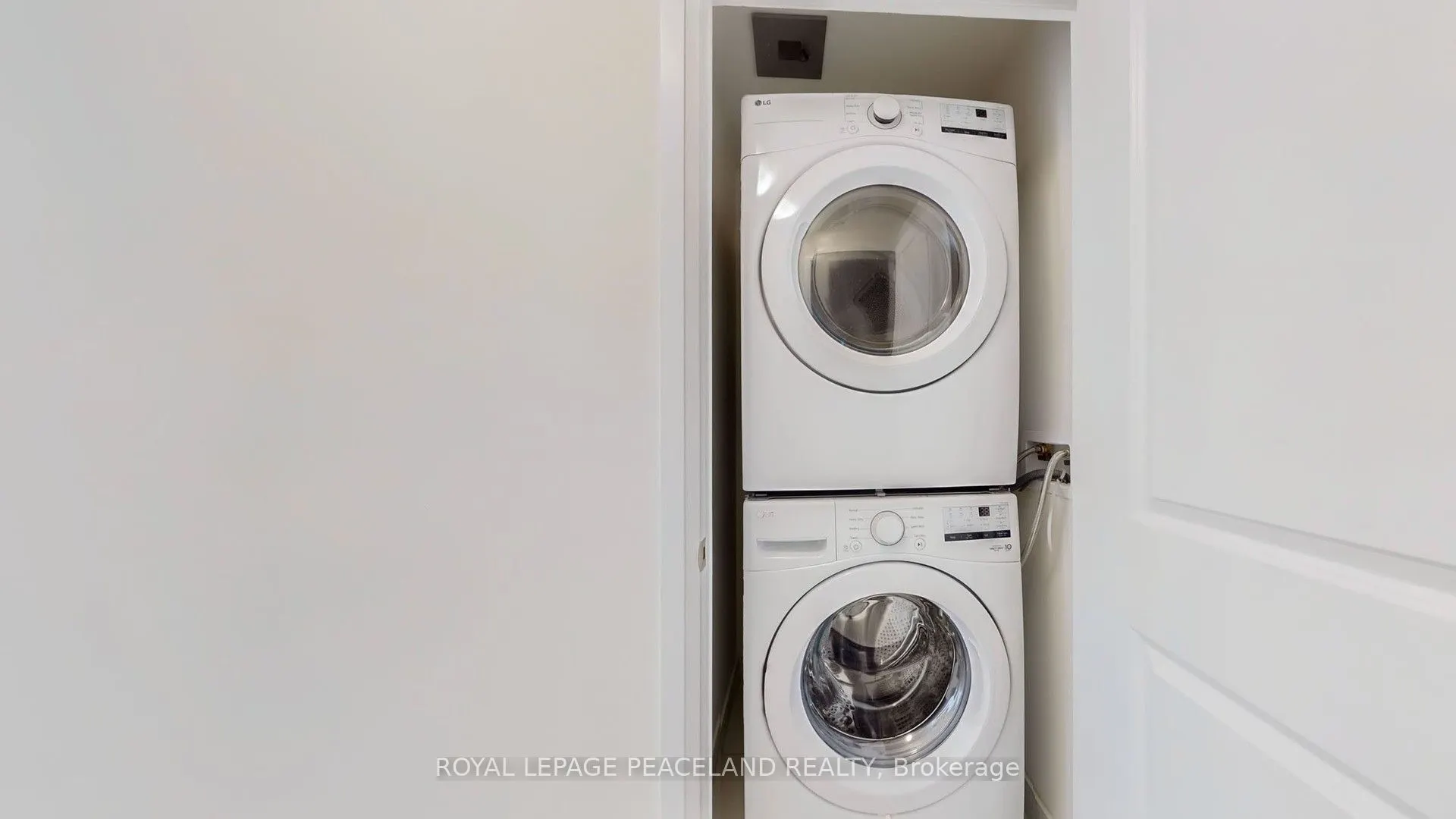 3260 SHEPPARD Avenue E, #2209