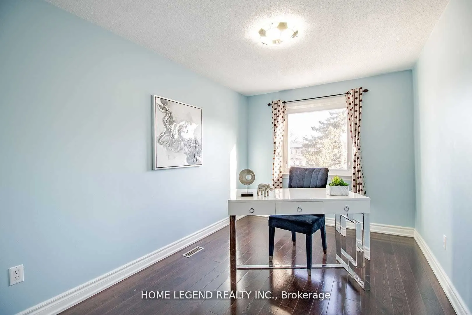 134 Silver Springs Boulevard