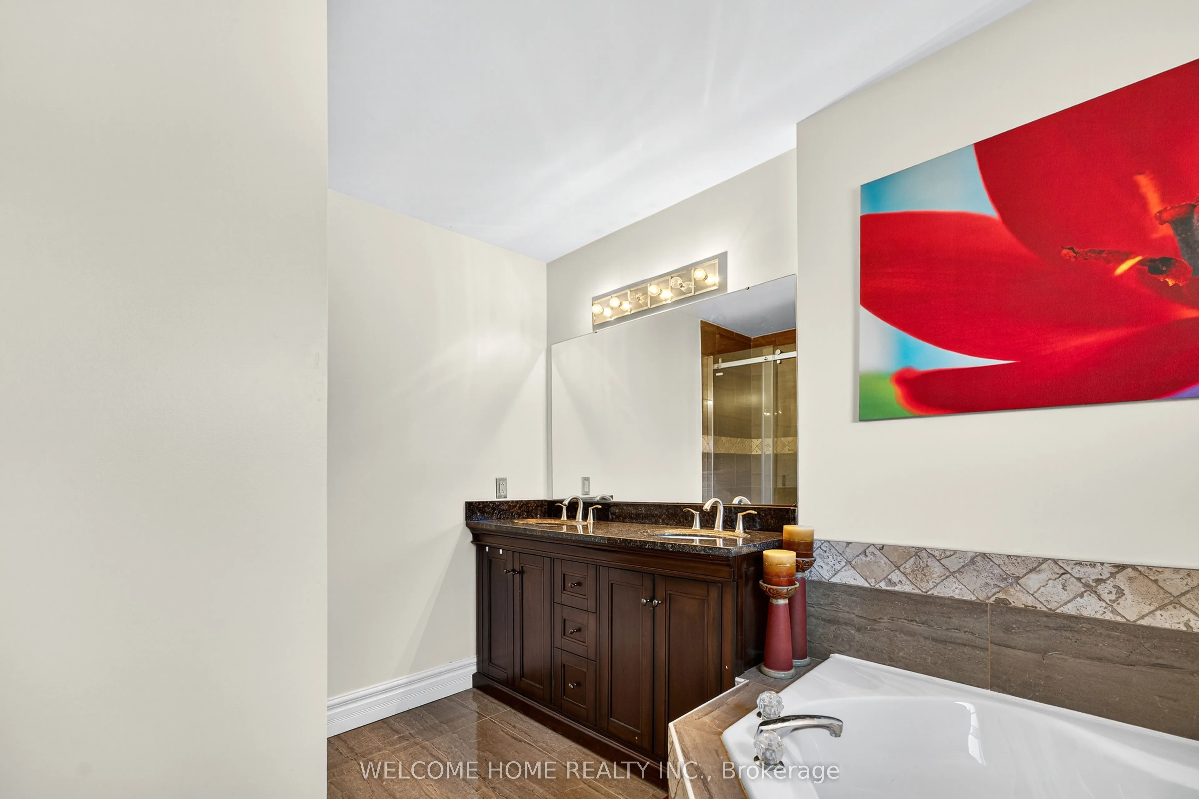 1037 Sandcliff Drive E