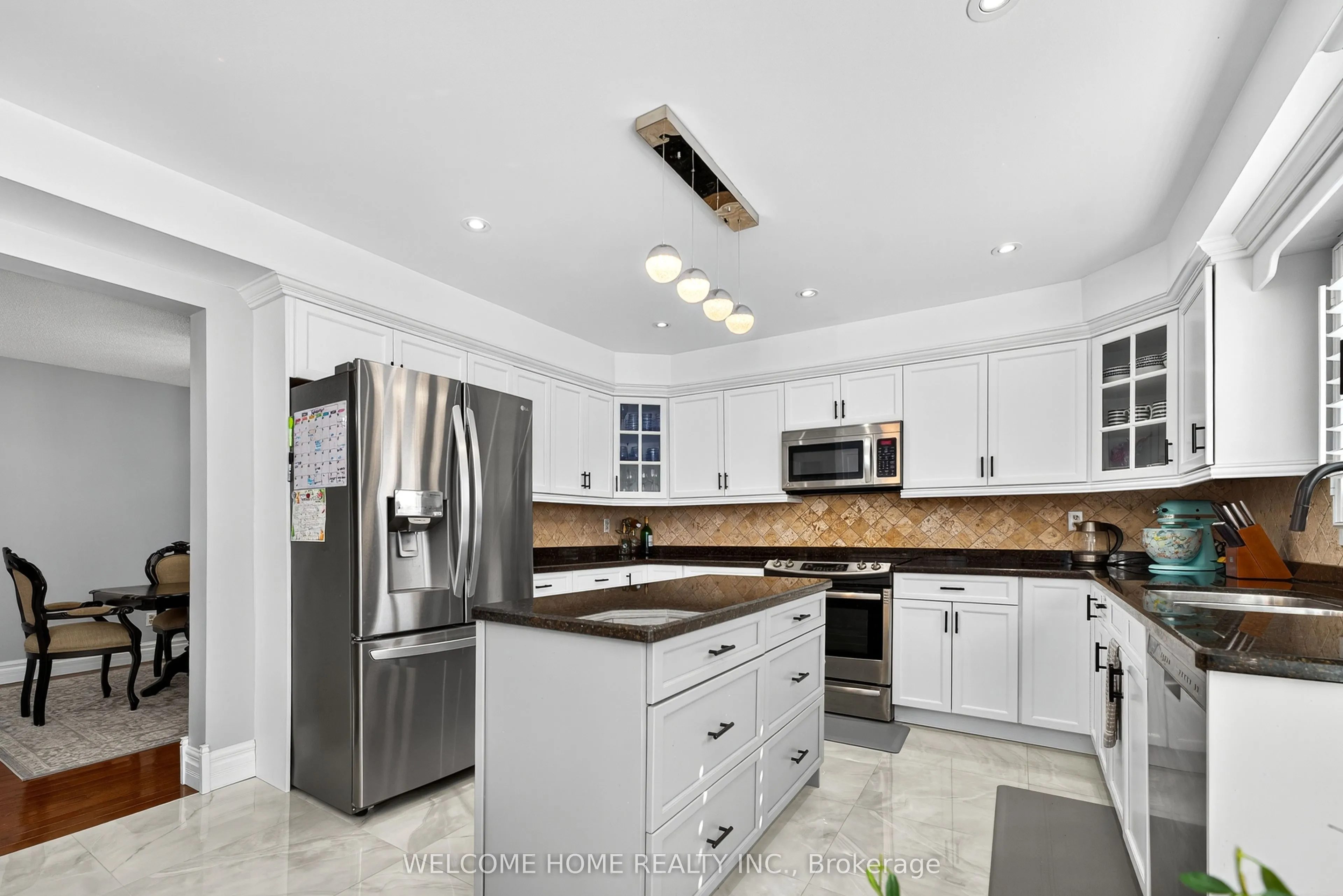 1037 Sandcliff Drive E