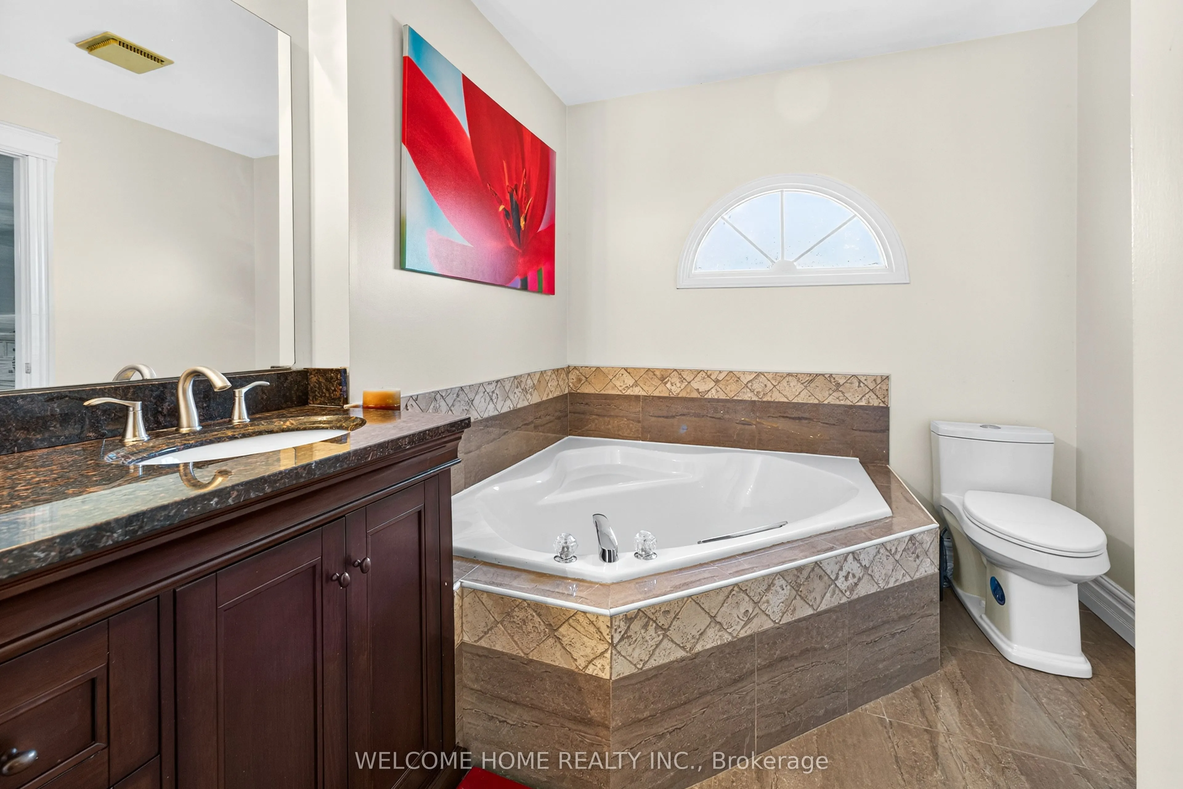 1037 Sandcliff Drive E