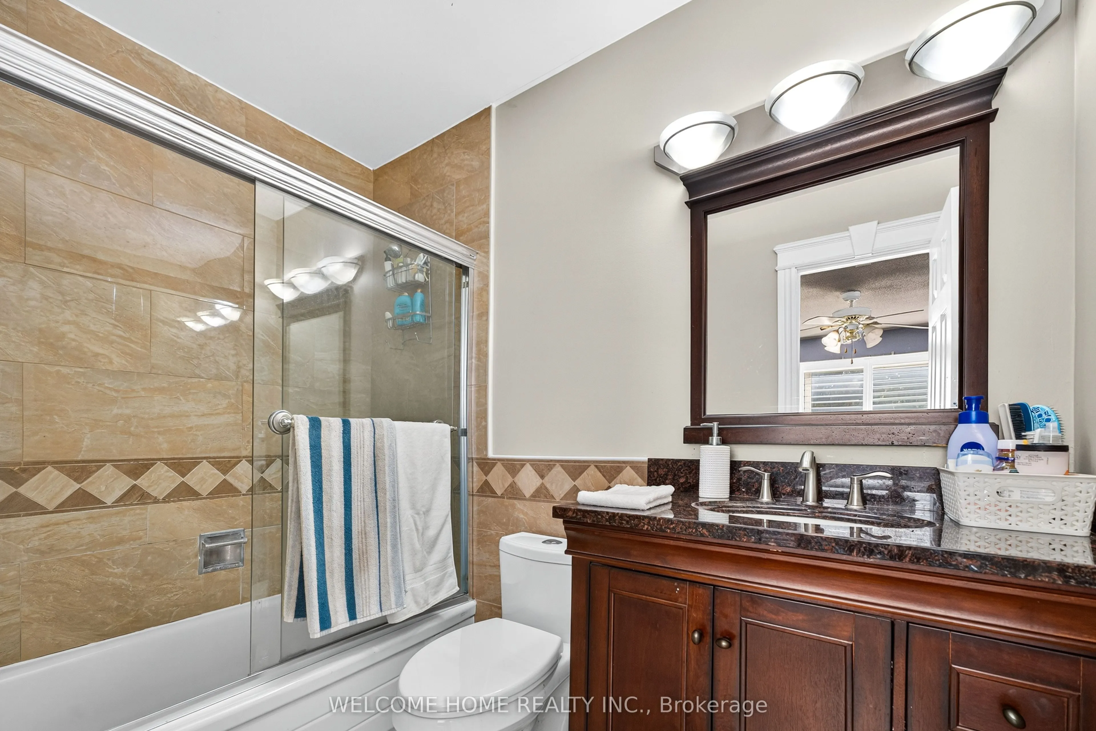 1037 Sandcliff Drive E