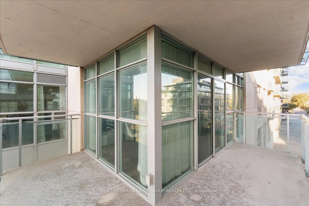 1600 Charles Street, #303