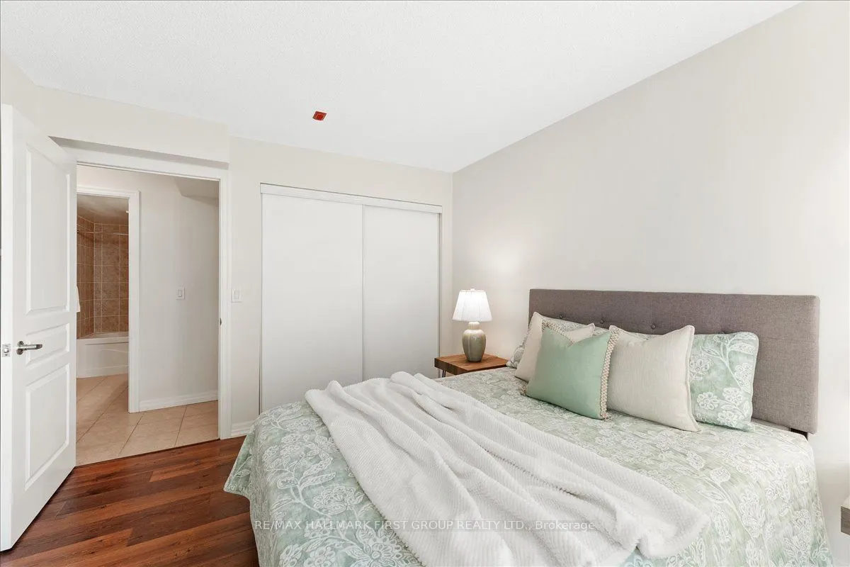 1600 Charles Street, #303