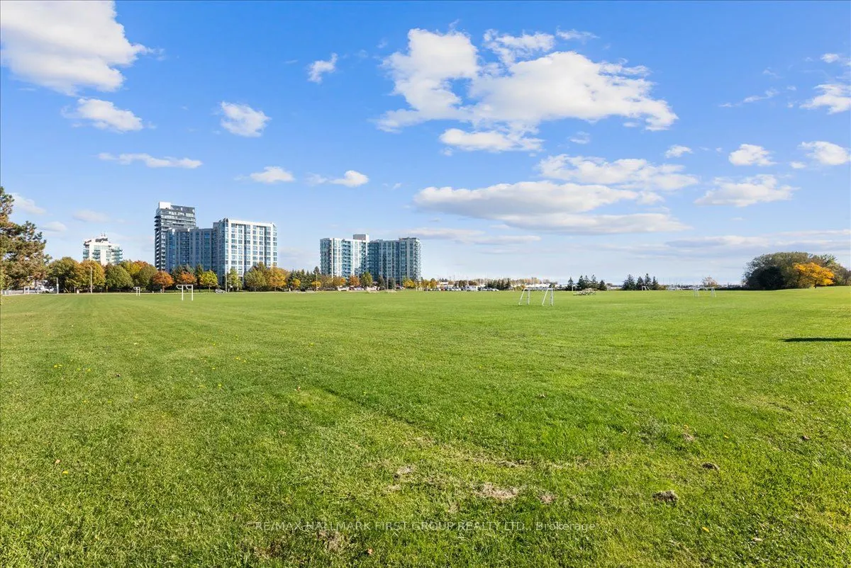 1600 Charles Street, #303