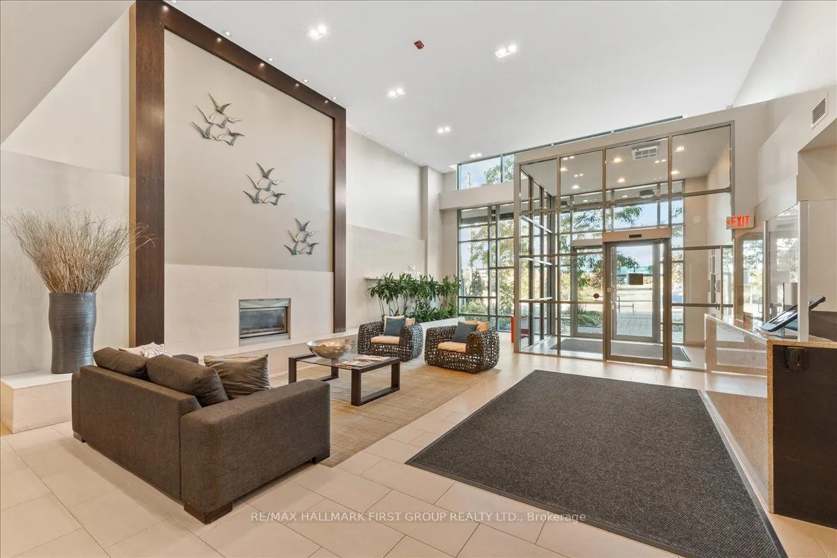 1600 Charles Street, #303