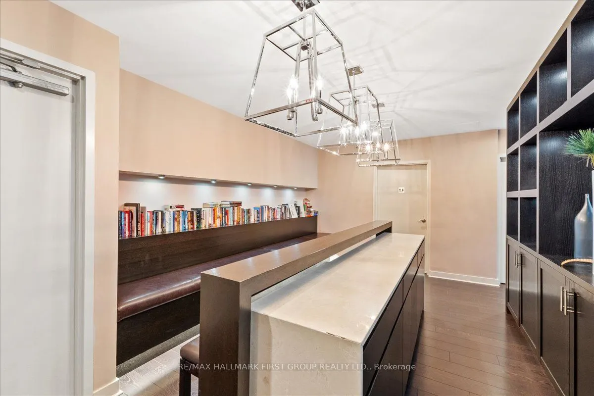 1600 Charles Street, #303