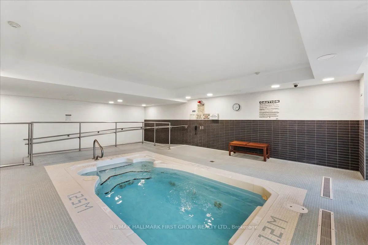 1600 Charles Street, #303