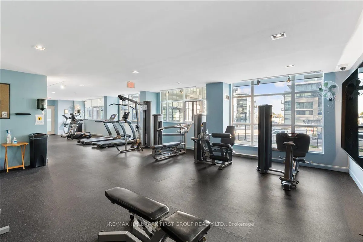 1600 Charles Street, #303