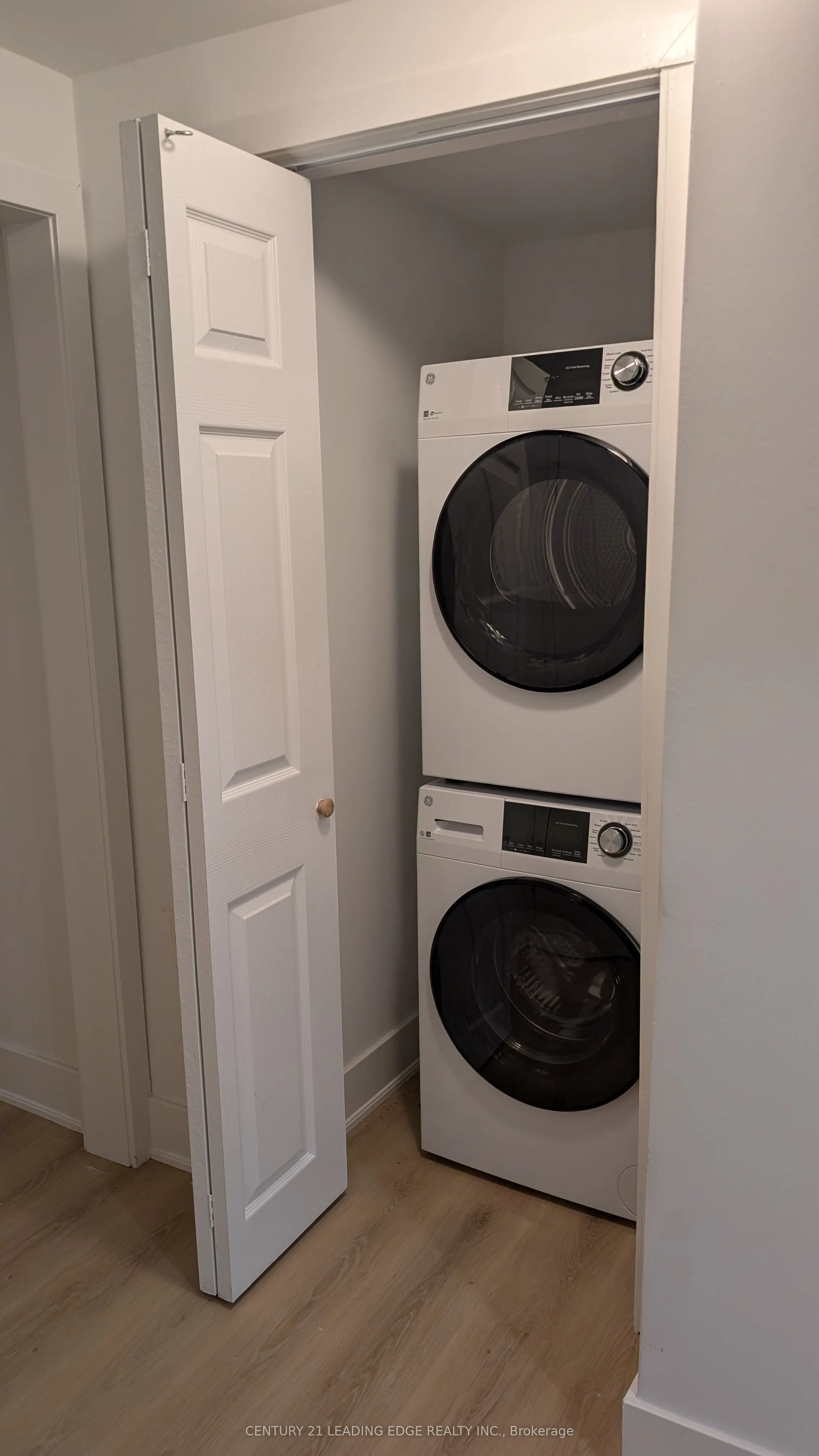 1246 Canborough Crescent, #Basement