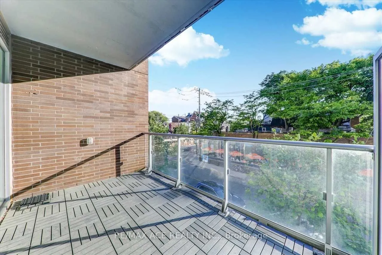 1960 Queens Street, #206