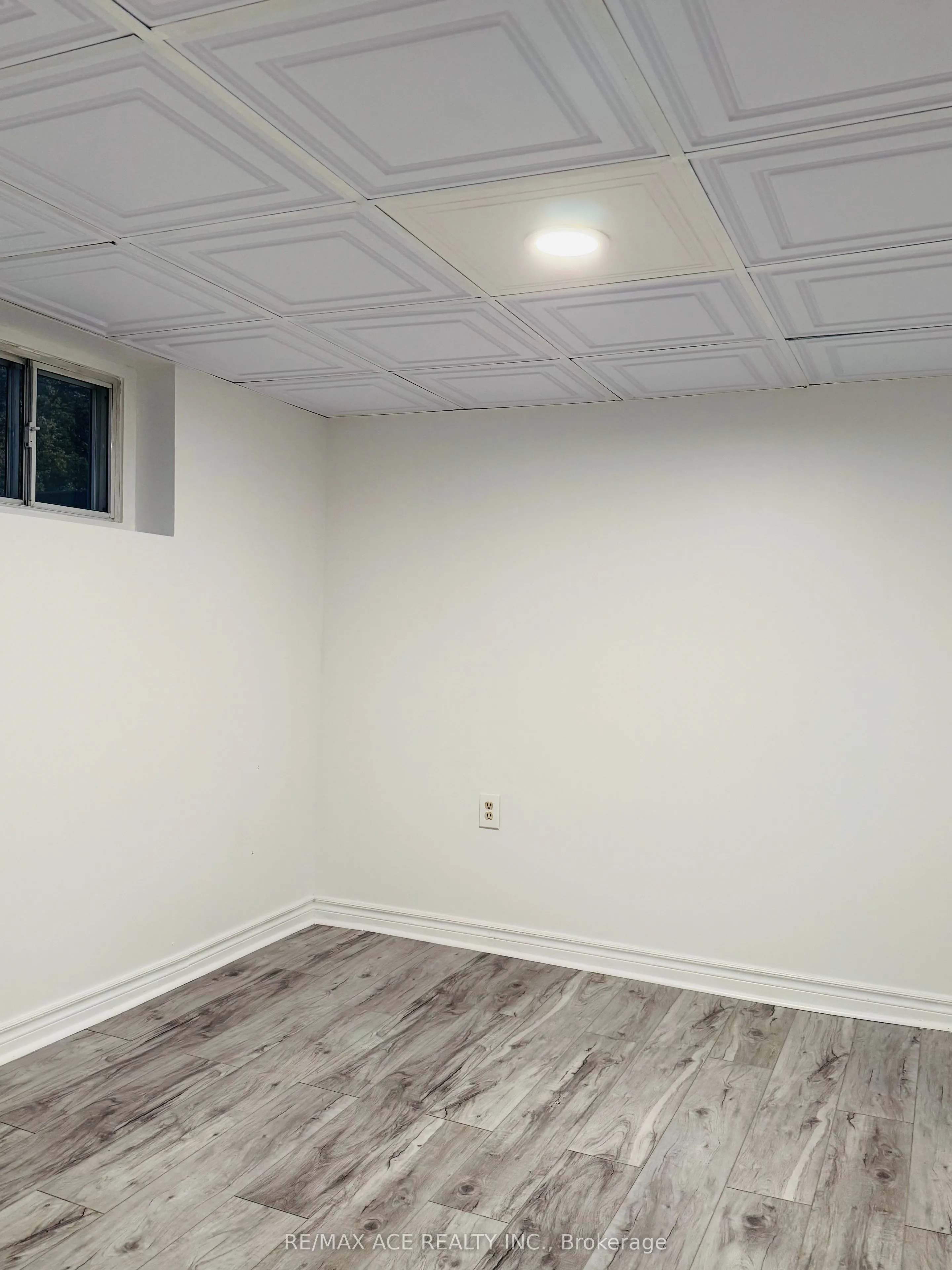 70 Colonial Avenue, #Bsmt