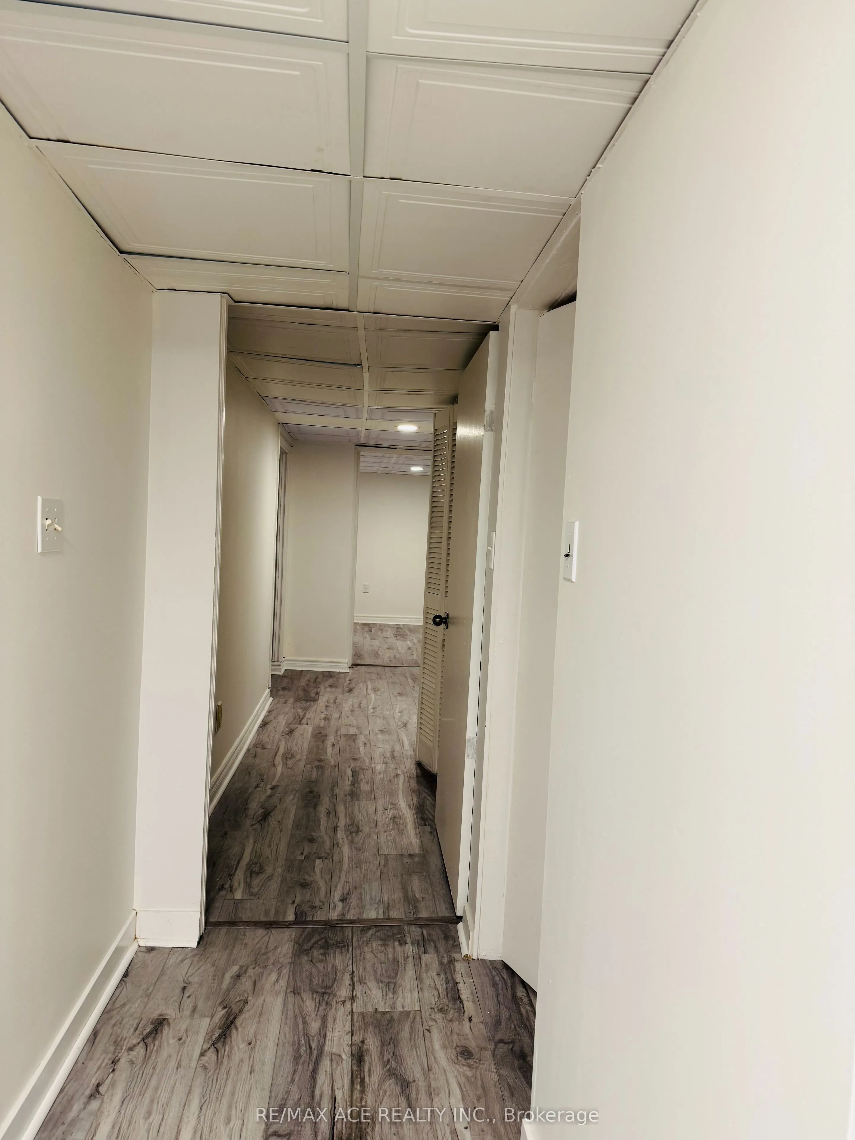 70 Colonial Avenue, #Bsmt