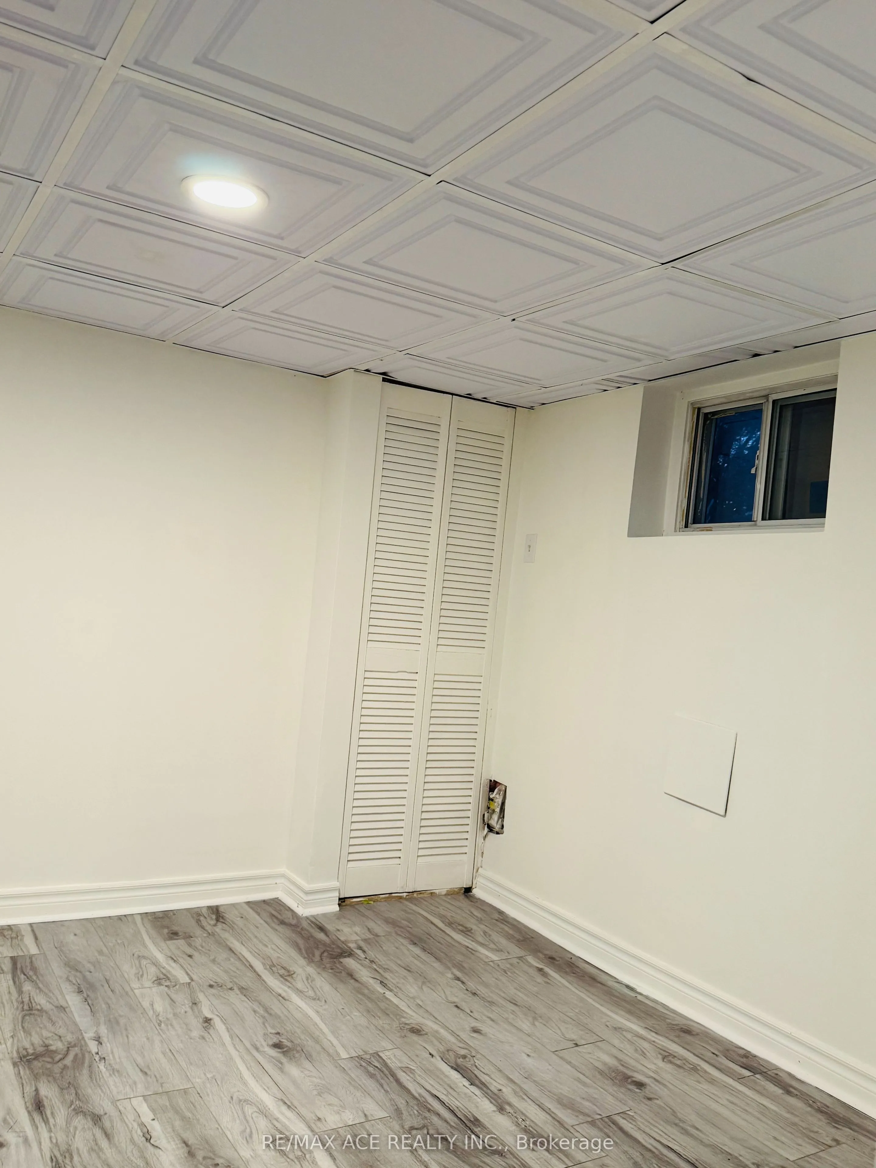 70 Colonial Avenue, #Bsmt