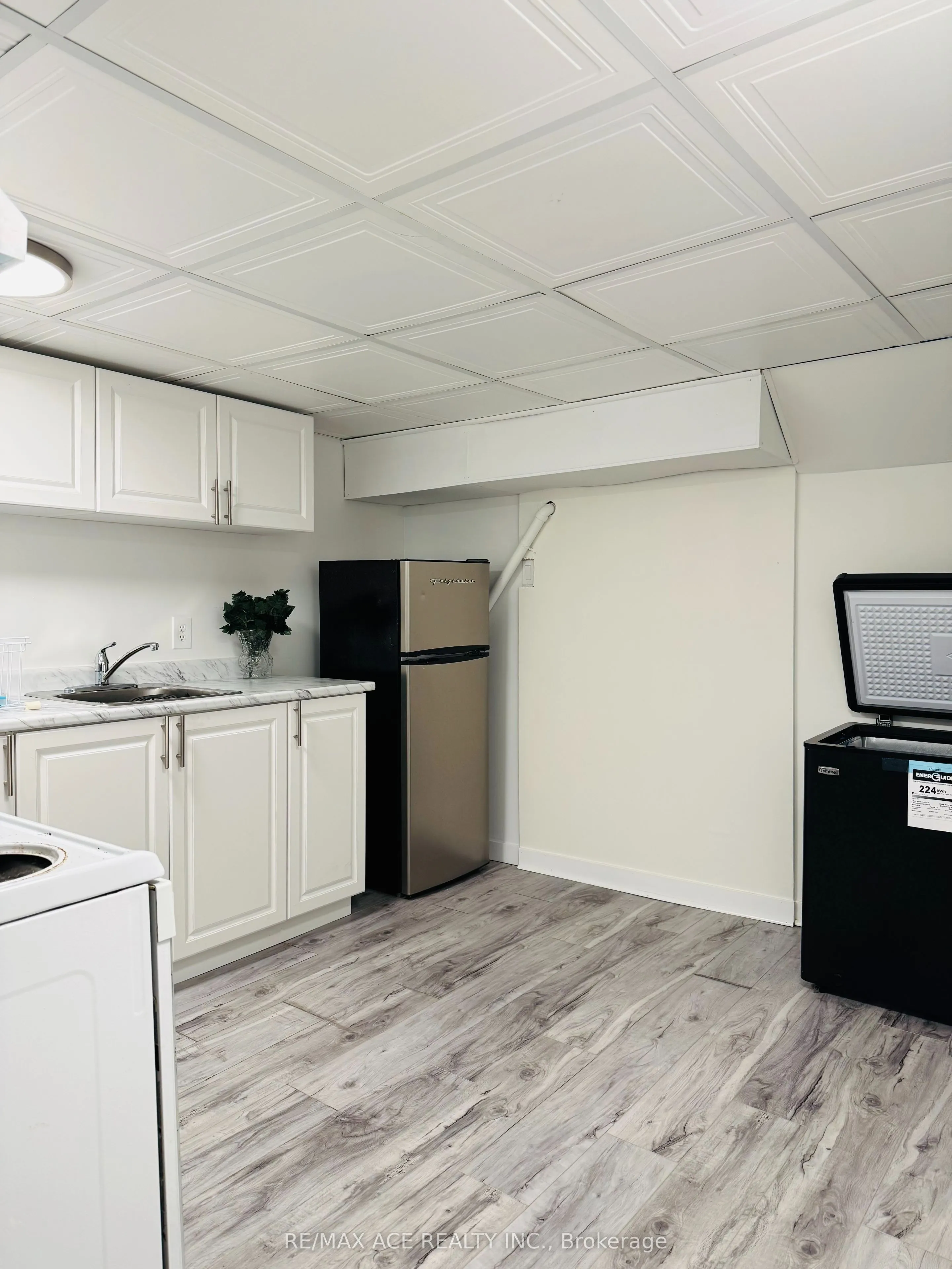 70 Colonial Avenue, #Bsmt